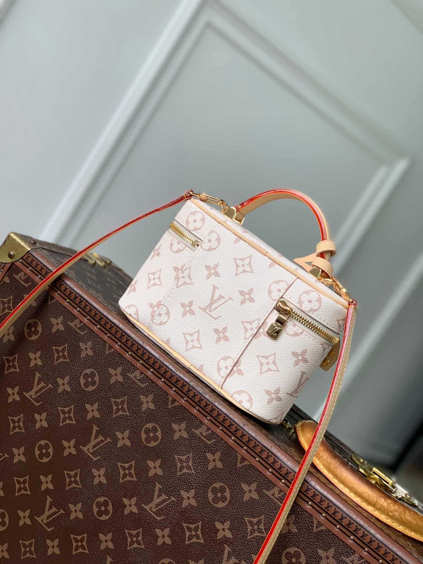 Louis Vuitton Vanity Chain Pouch Monogram Dune Coated canvas M29782 High