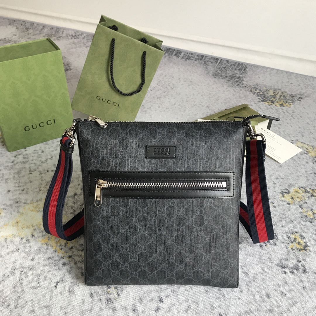 Gucci GG Supreme Black Messenger Bags for Men 2-Size
