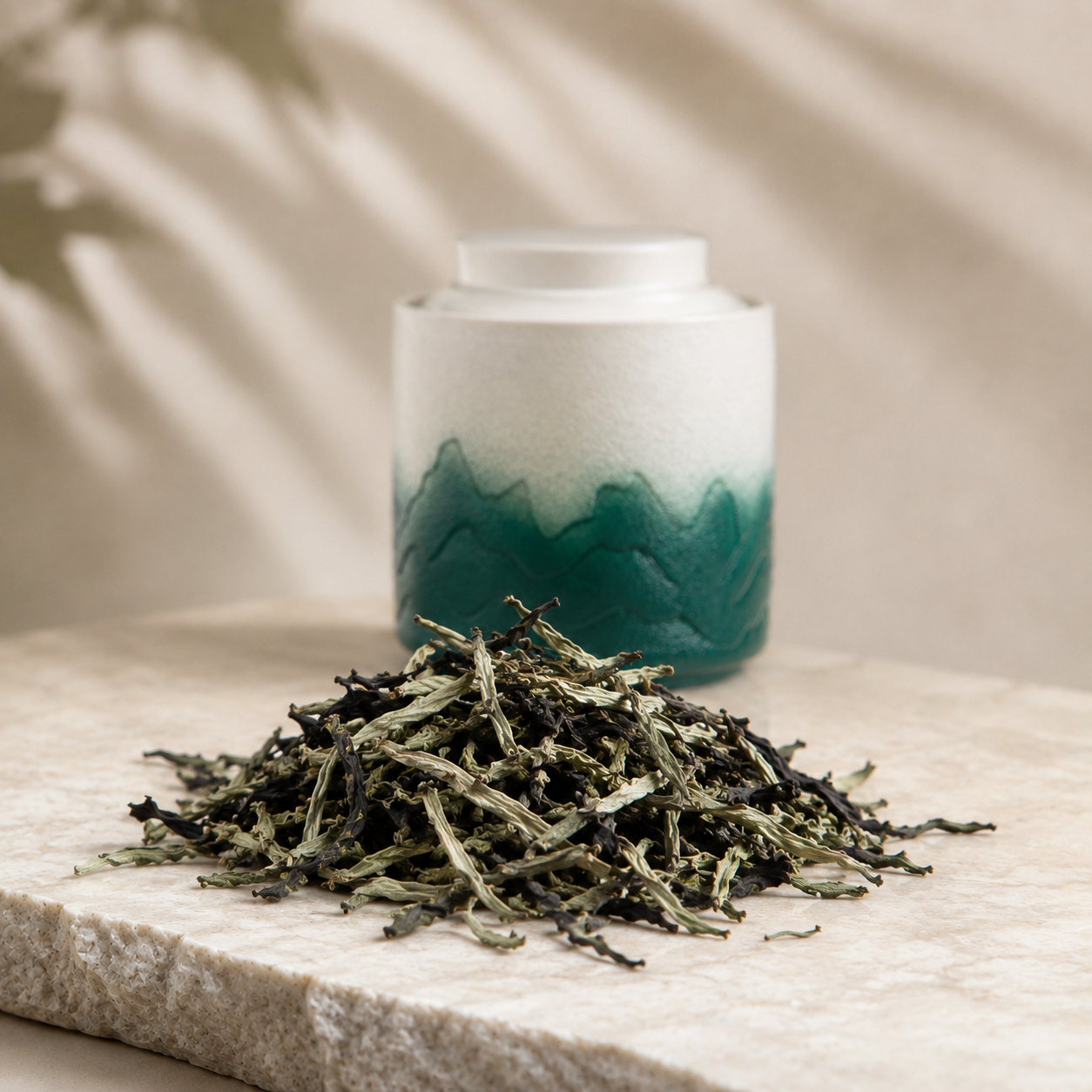 شاي يويه غوان باي الأبيضMoonlight White- White TeaS.R.138.00الشاي الأبيضOhmyteaohmyteachina