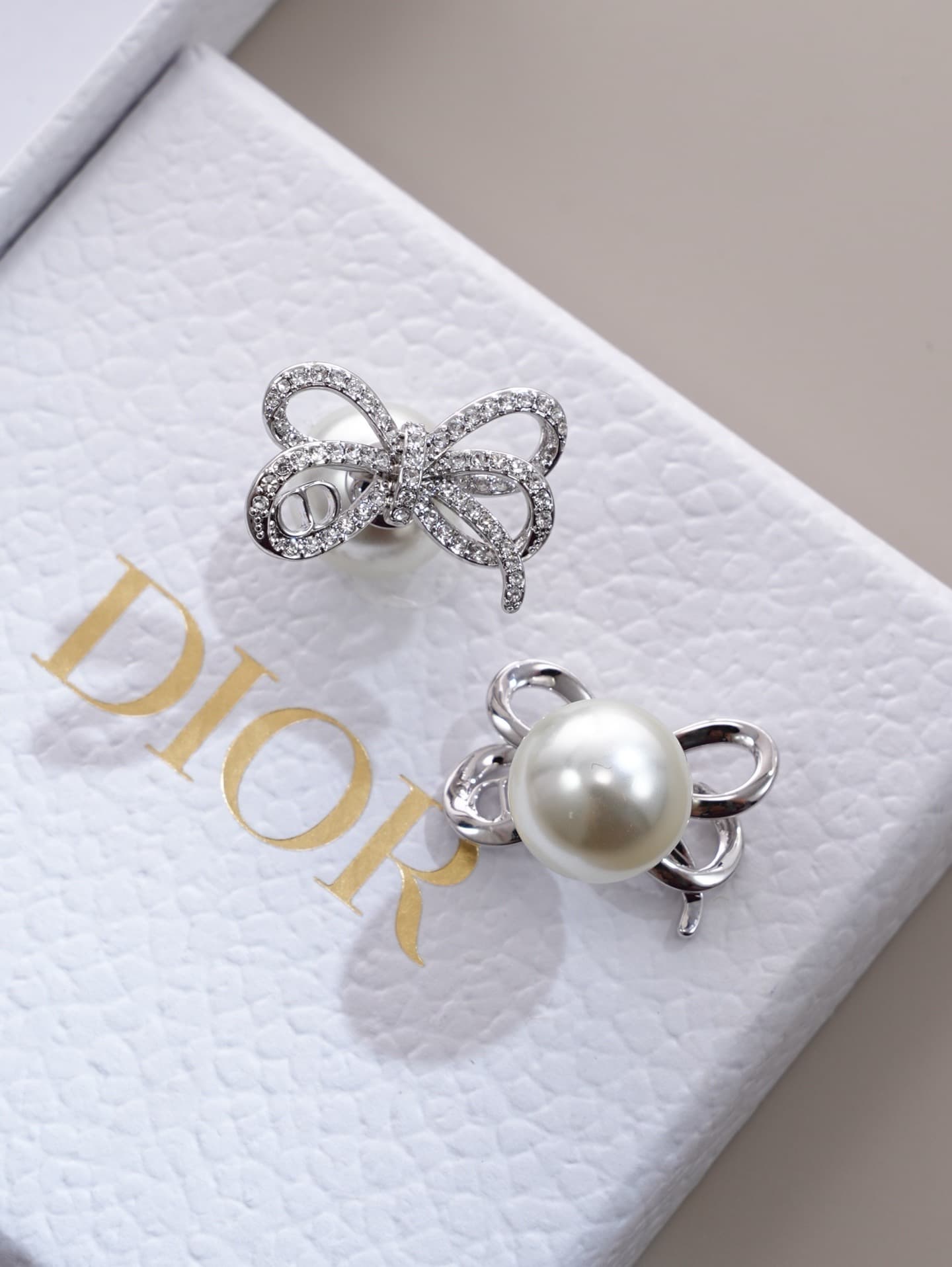 Dior Crystal Bow Pearl Stud Earrings High
