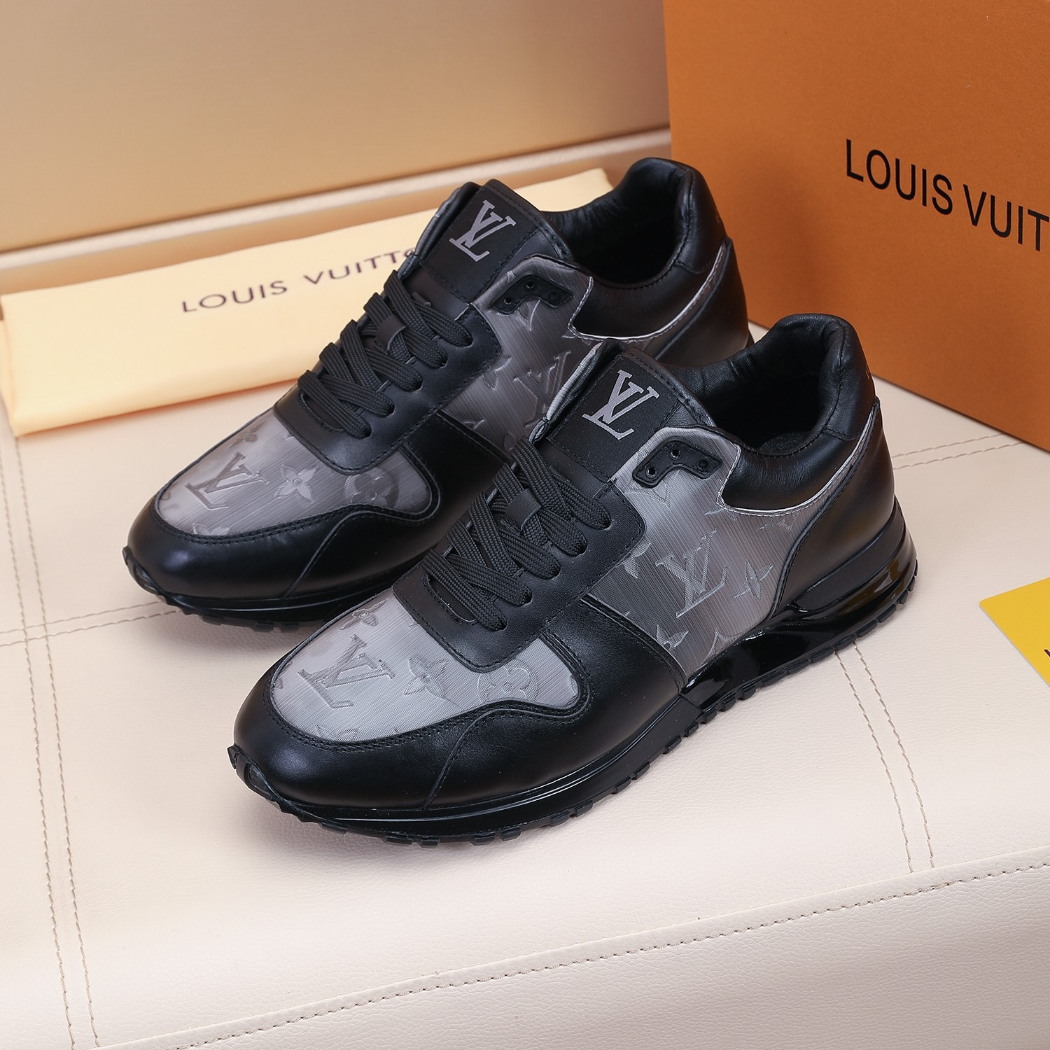 Louis Vuitton Run Away Sneaker For Men Size 39-45 4-Color