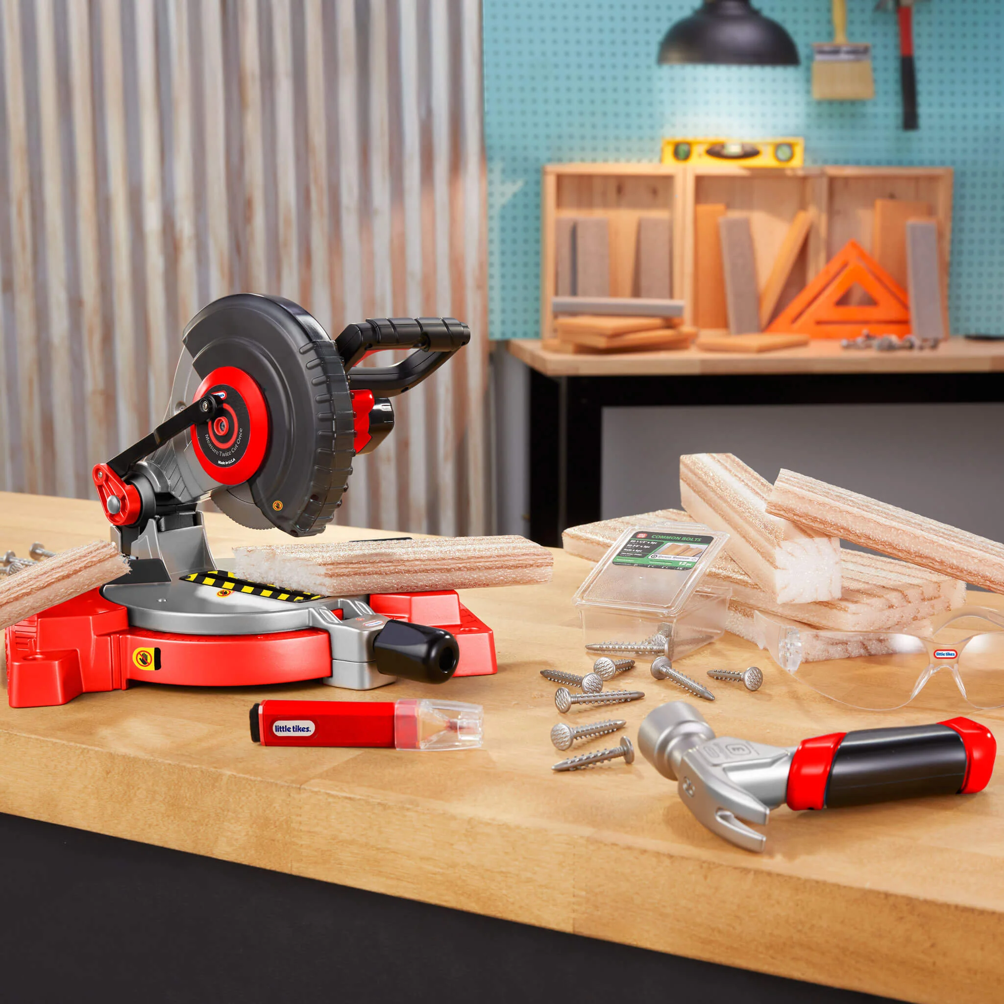 Creative Construction™ Power Cuts Set