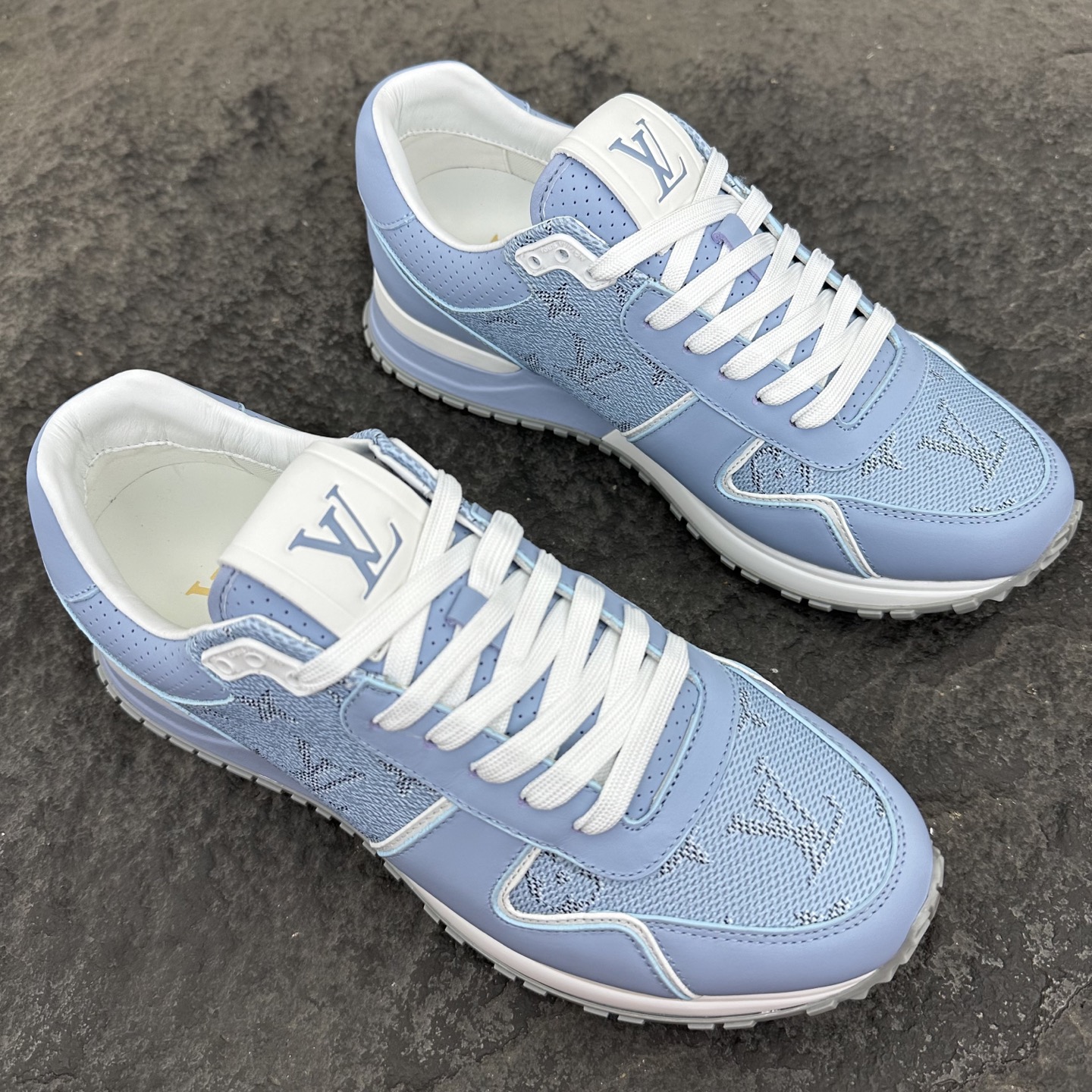 Louis Vuitton Run Away Sneaker For Men Size 39-46
