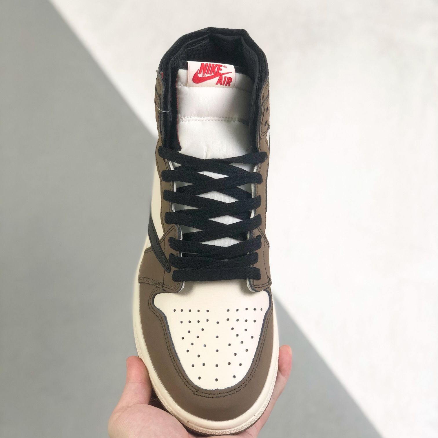 Nike Air Jordan 1 x Travis Scott High Top Sneaker Shoes Gr. 36-46