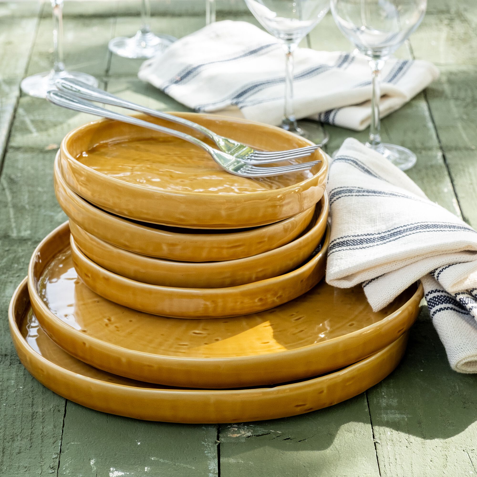 AMARELLO - Assiette plate en grès D27,5cm - jaune argan