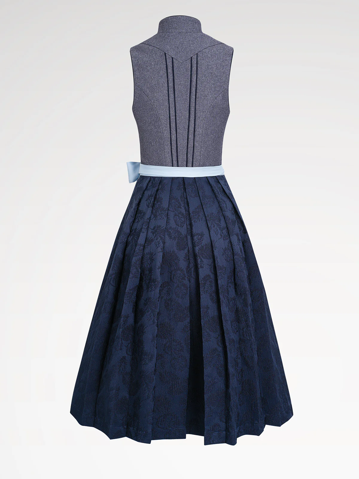 Damen Grau Knöpfen Dirndl
