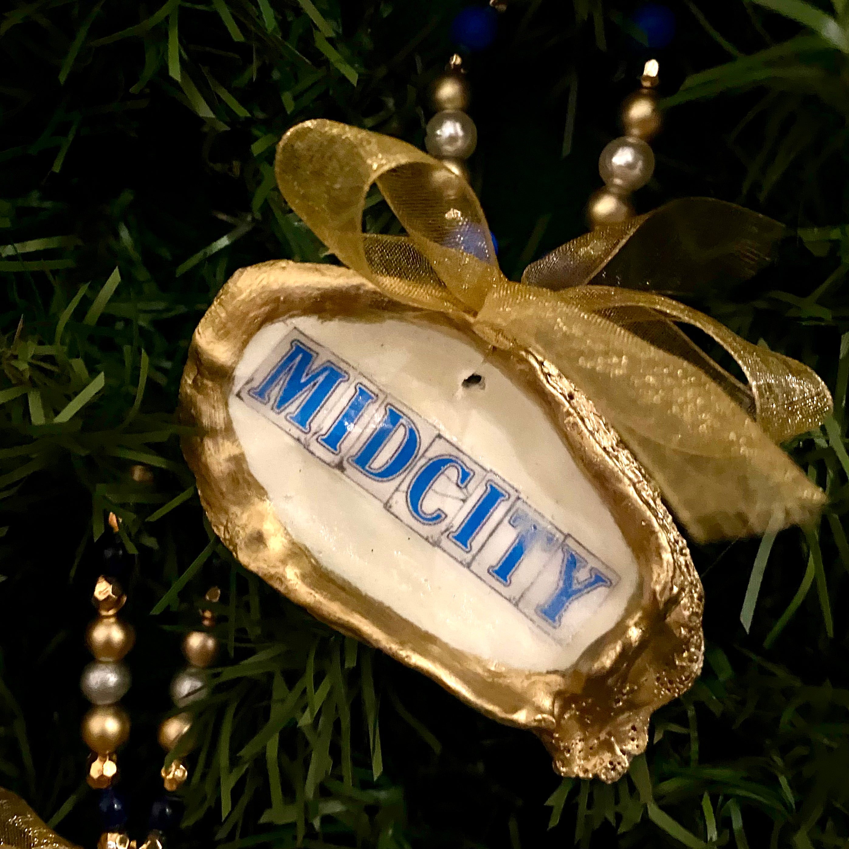 New Orleans Street Tiles: Midcity Oyster Ornament
