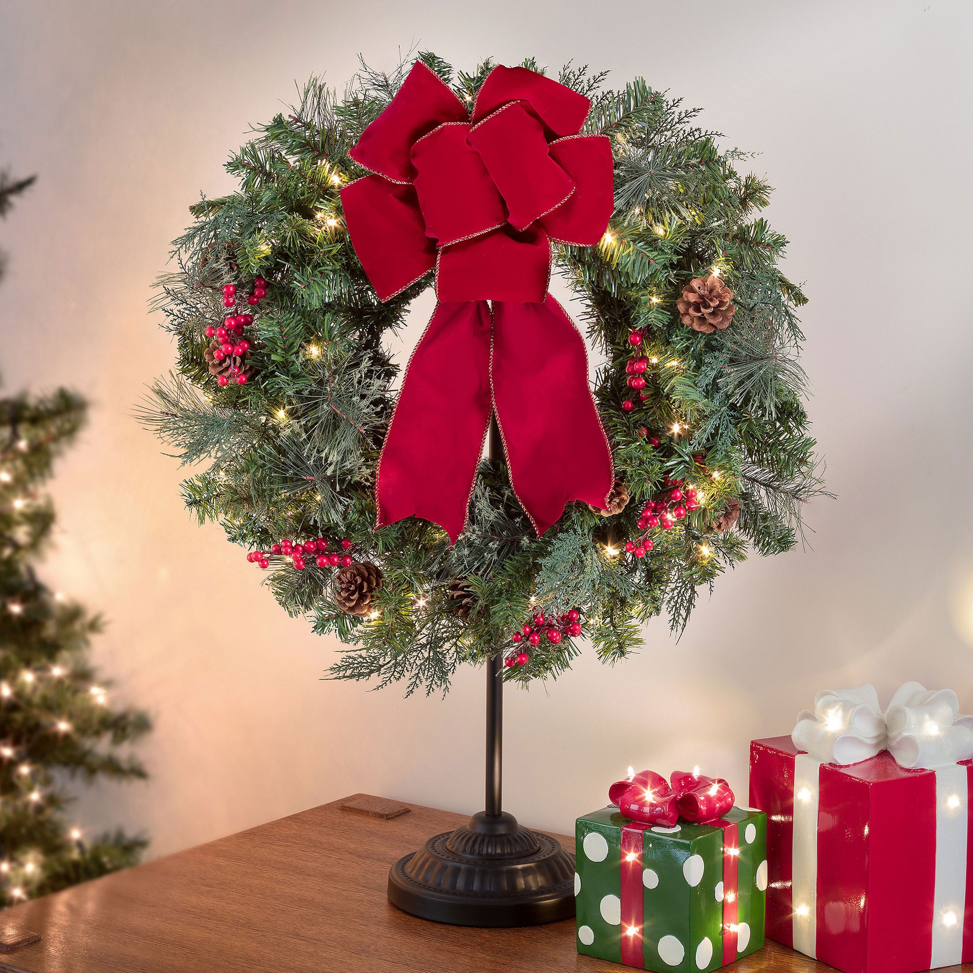 Adapt Adjustable Stocking & Wreath Hanger