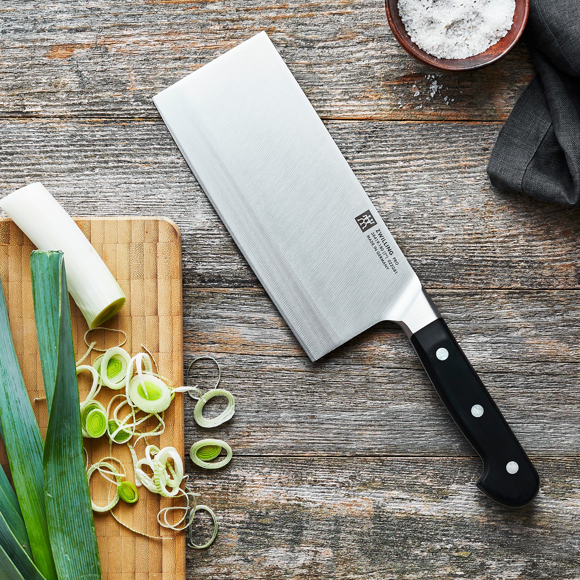 Zwilling Pro Chinese Chef's Knife, 7