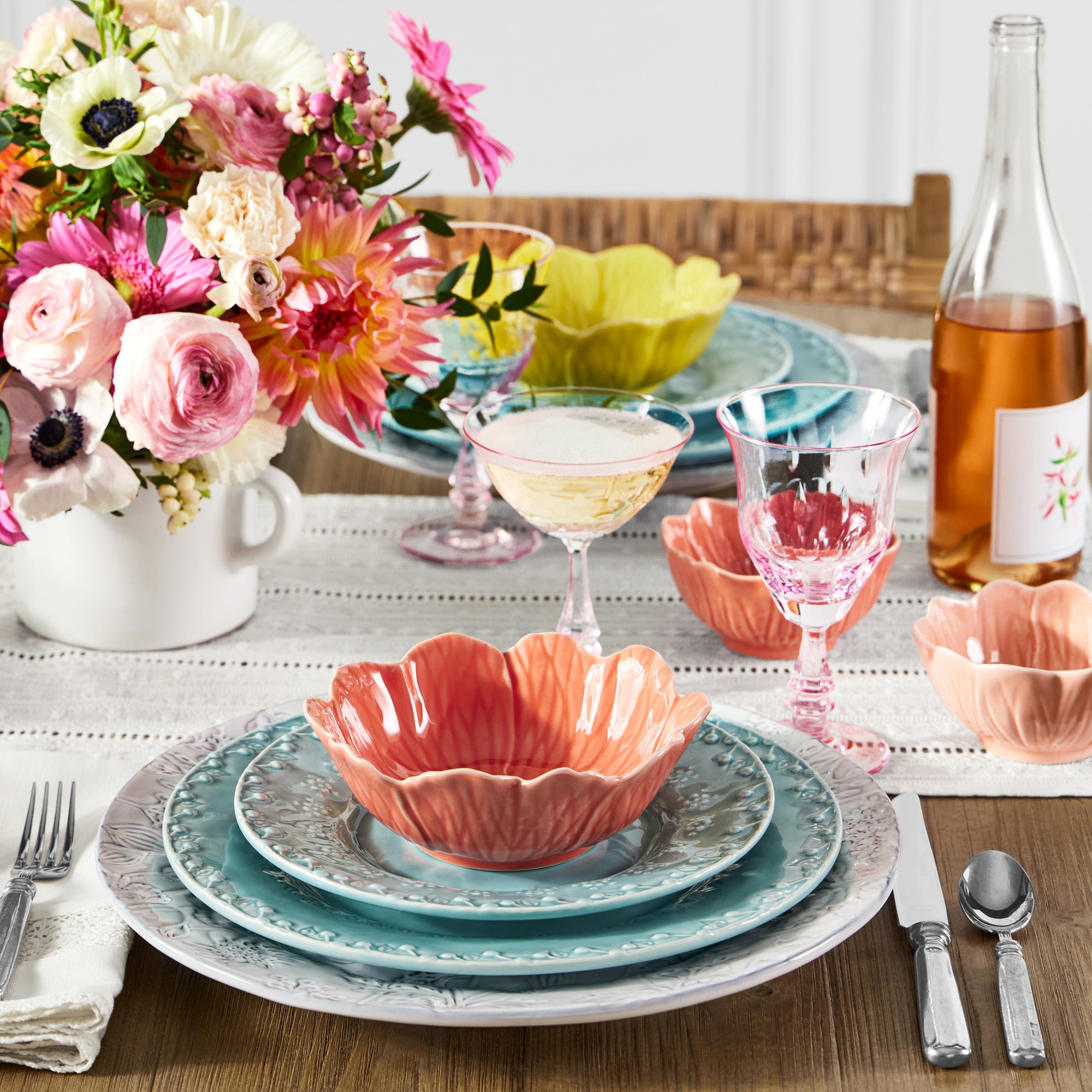 Bordallo Pinheiro Flora Charger