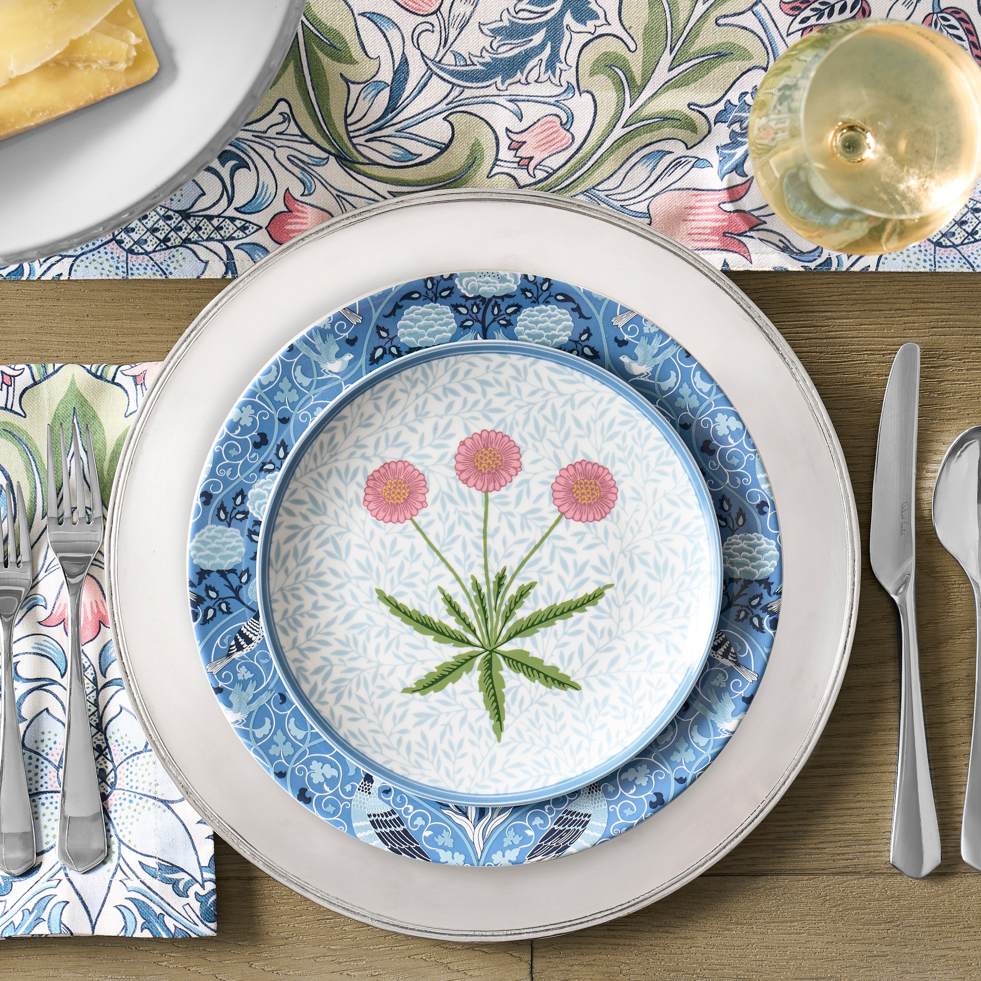 Robert Welch Westbury Flatware Sets