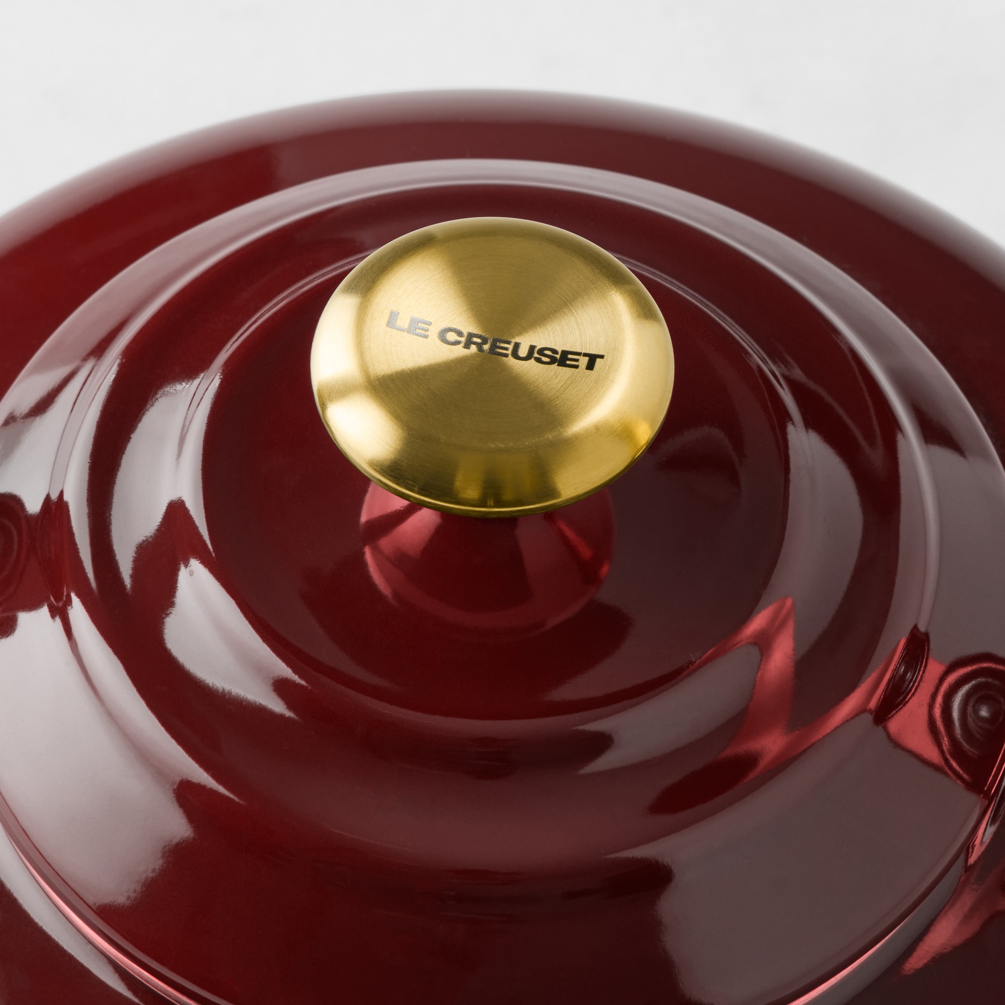 Le Creuset Classic Whistling Tea Kettle