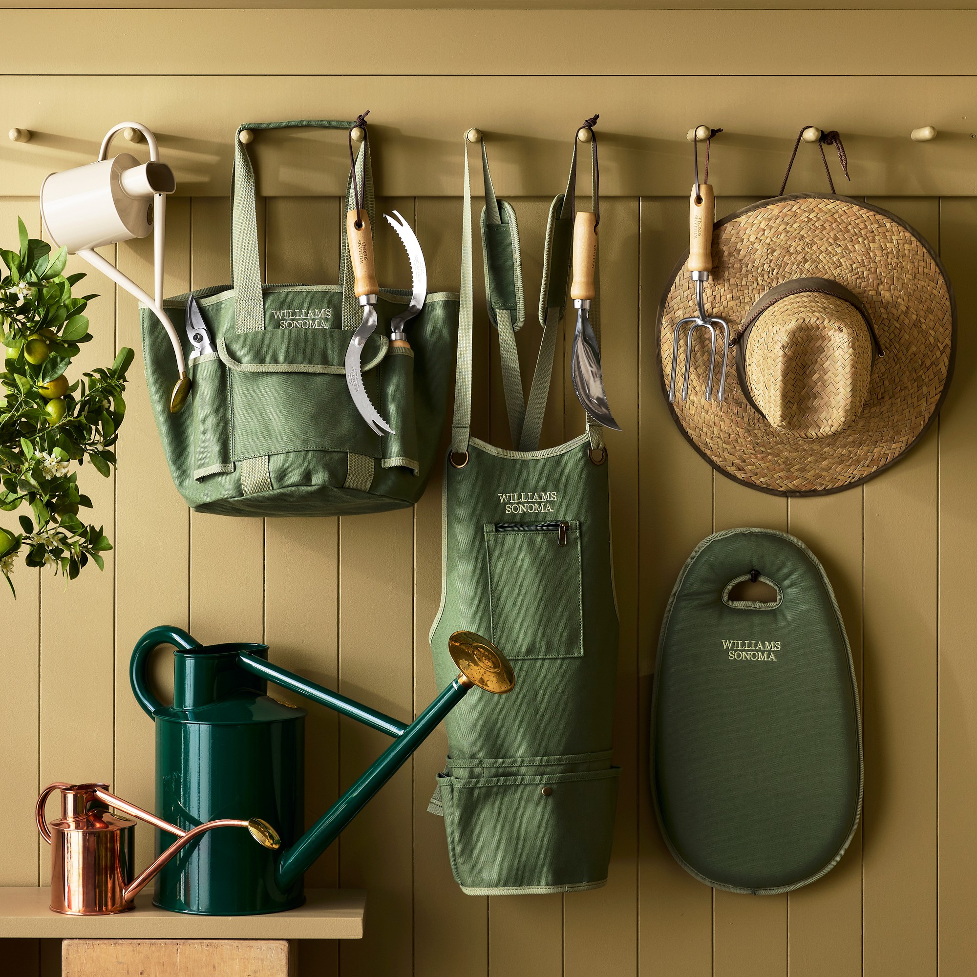 Williams Sonoma Gardening Apron
