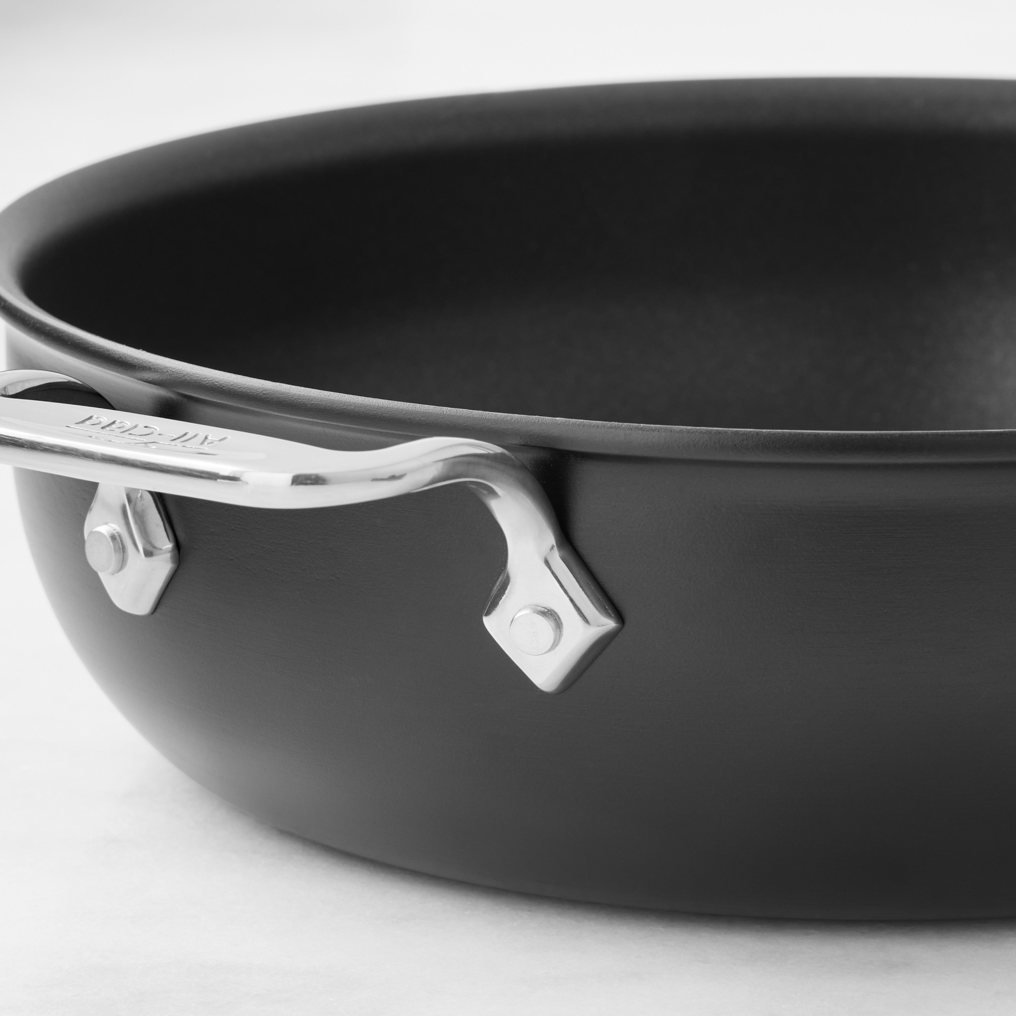 All-Clad NS™ Pro Nonstick Essential Pan