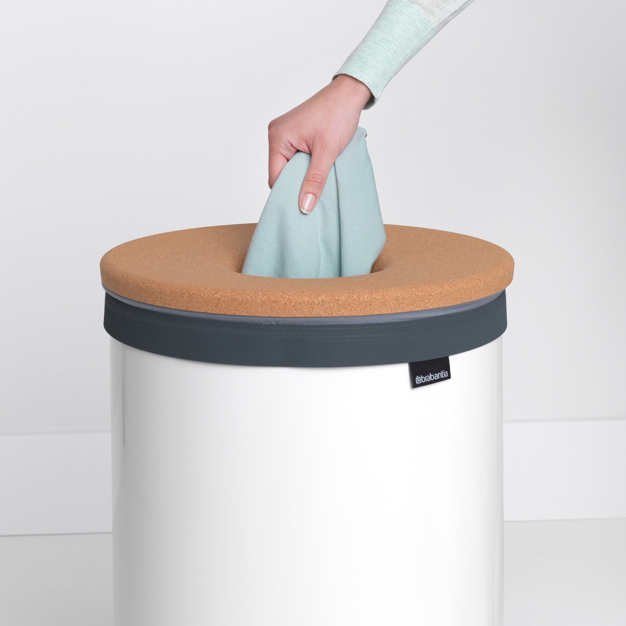 Brabantia Laundry Bin with Cork Lid