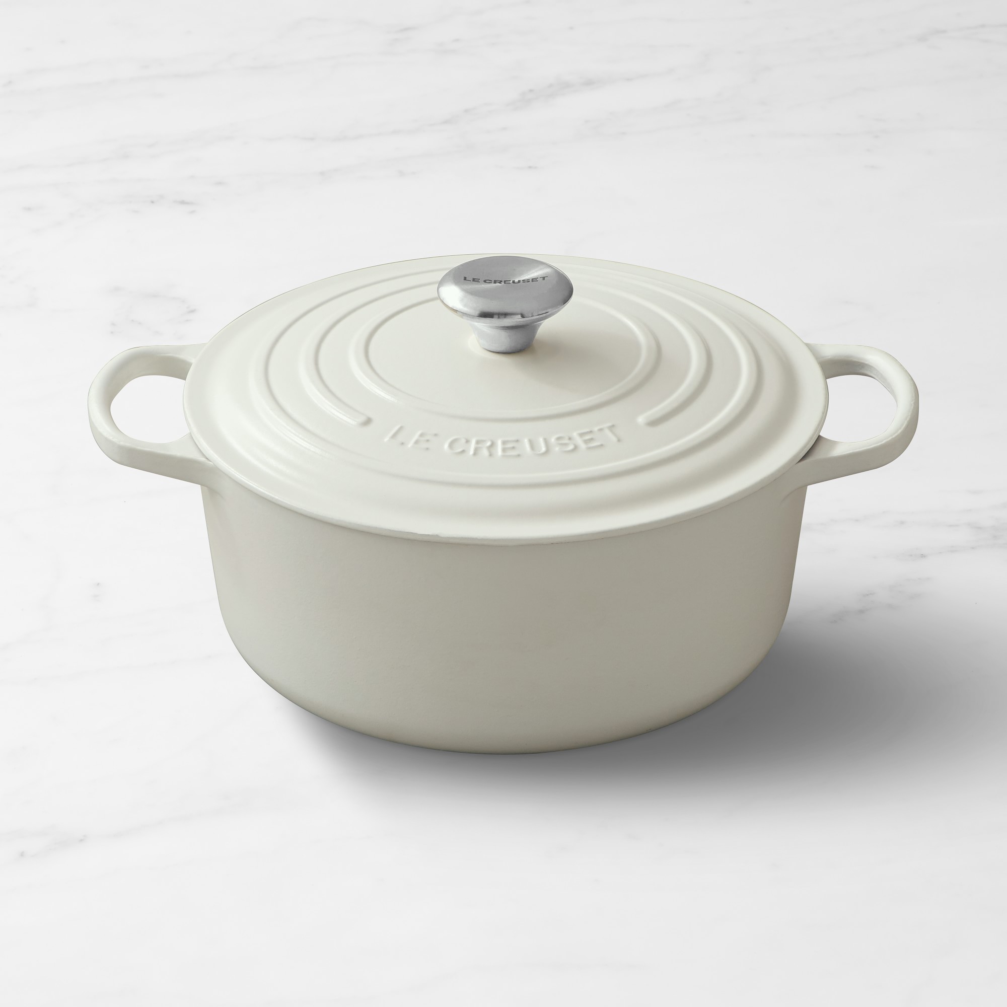 Le Creuset Signature Enameled Cast Iron Round Dutch Oven