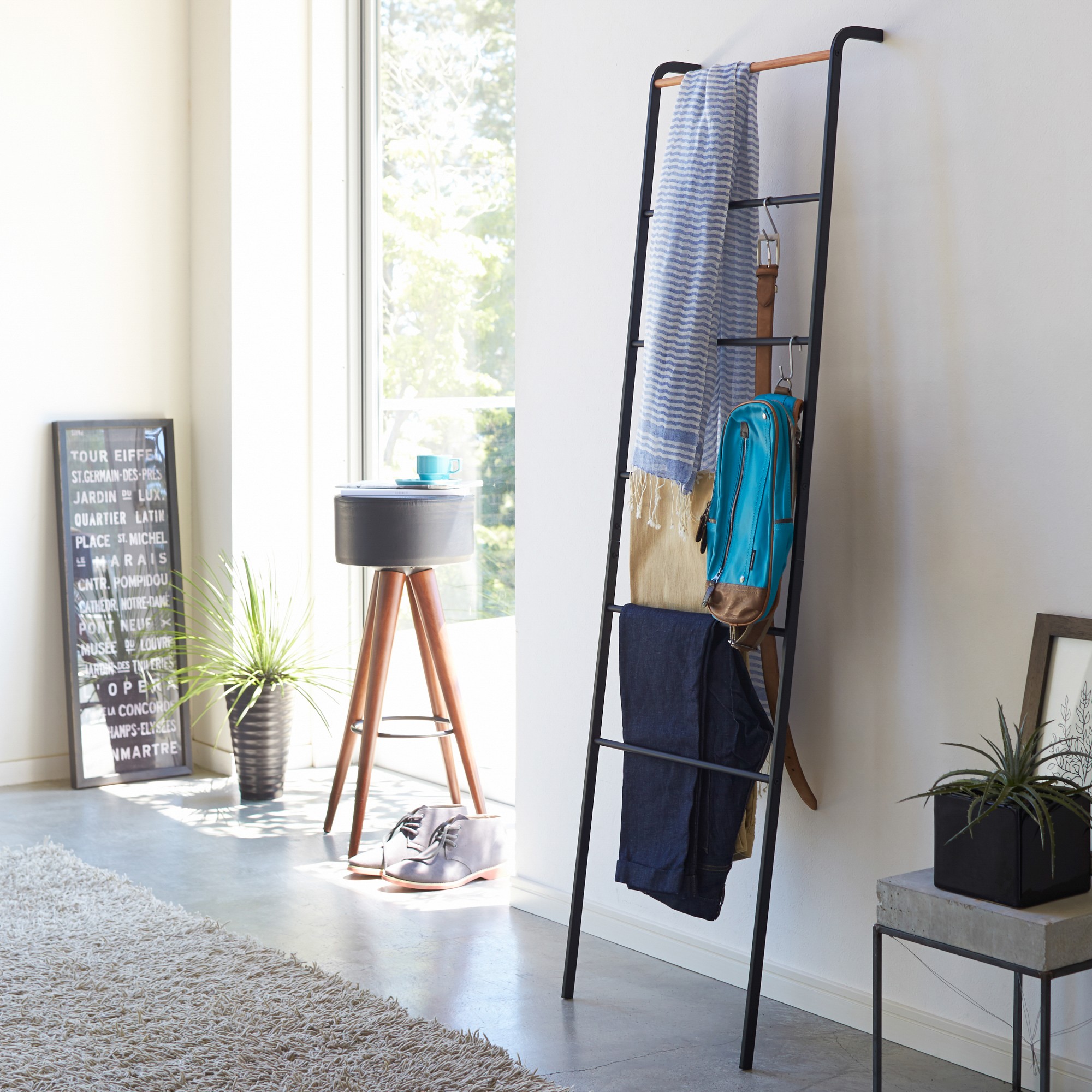 Yamazaki Home Leaning Storage Ladder