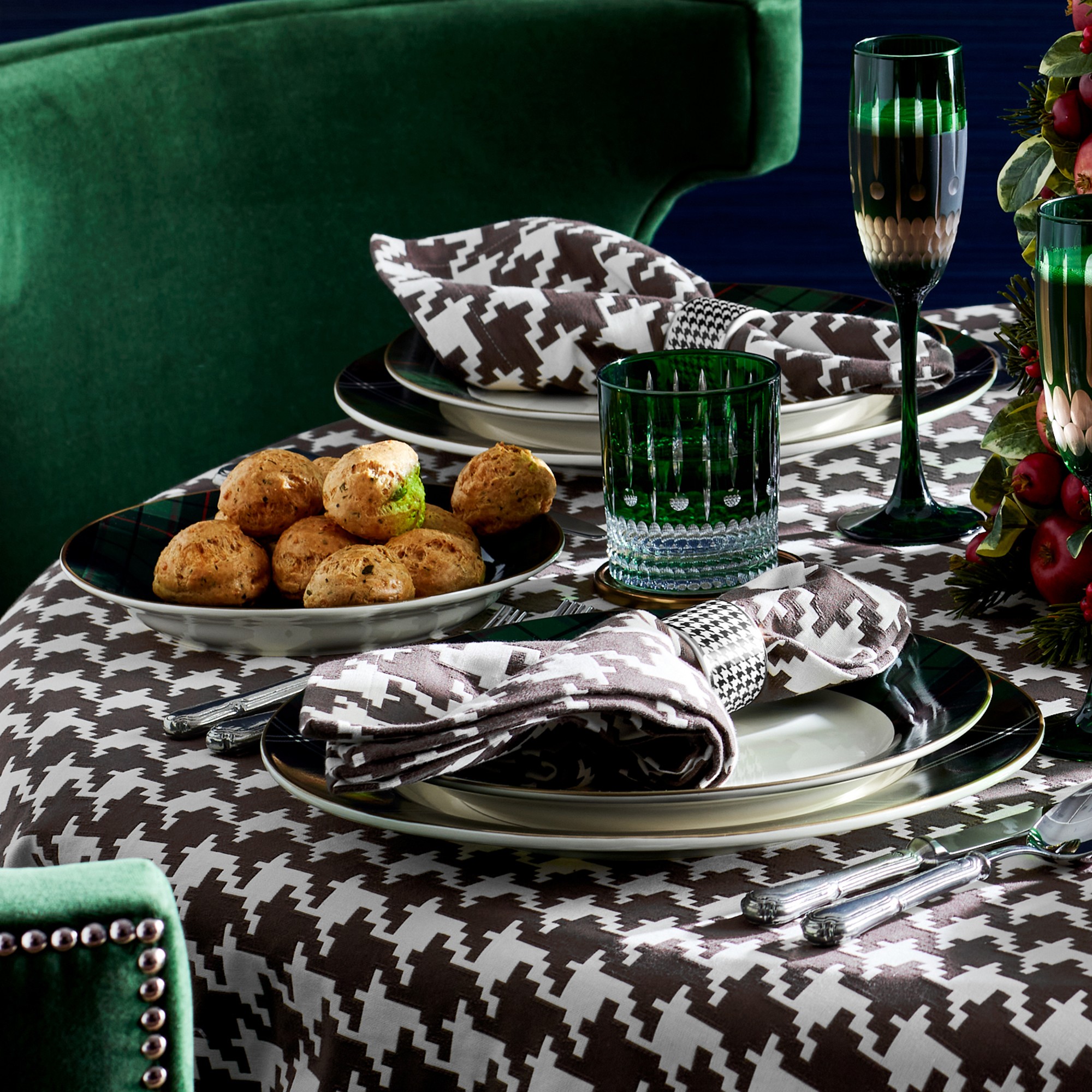 Houndstooth Napkins, Set of 4