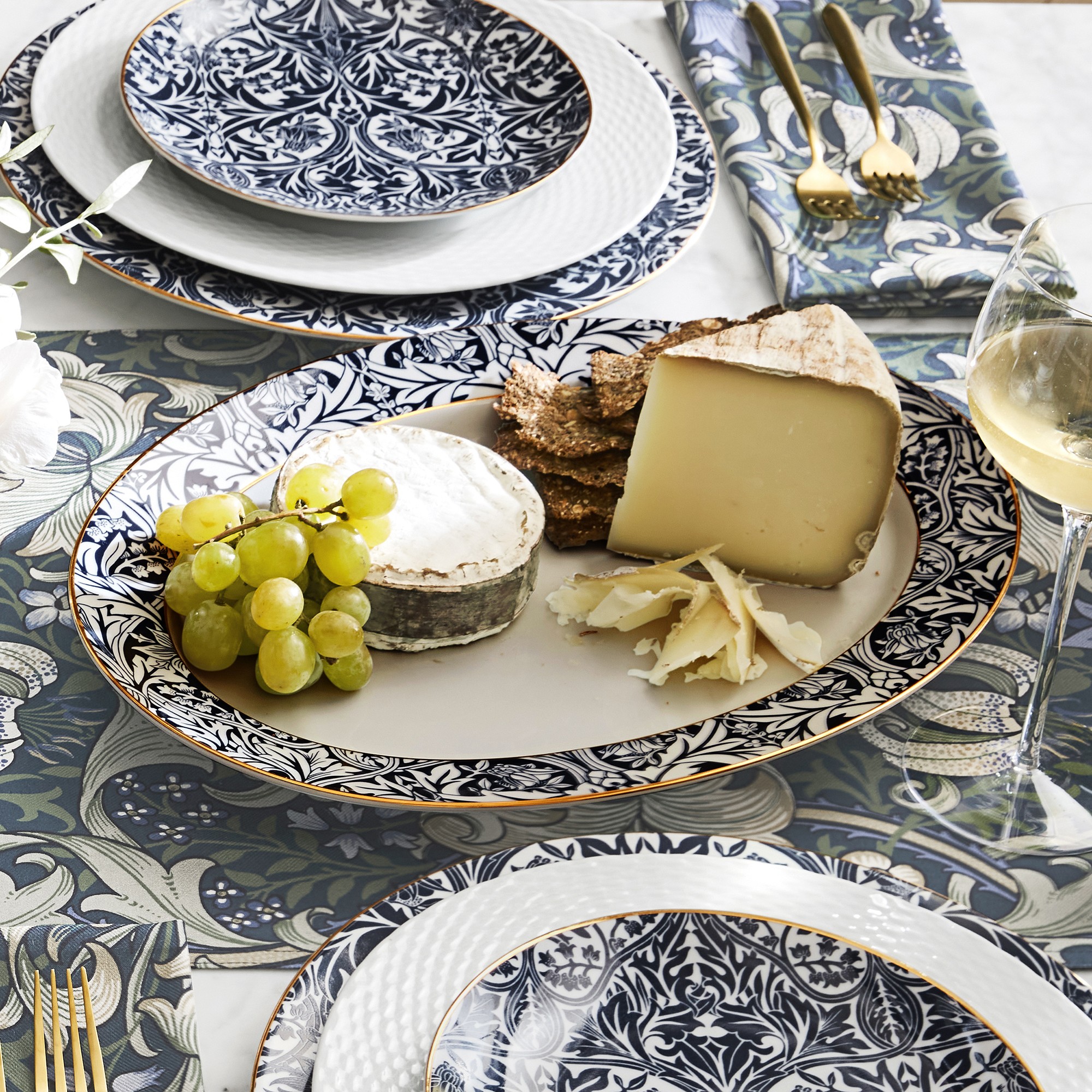 Morris & Co. x Williams Sonoma Oval Platter