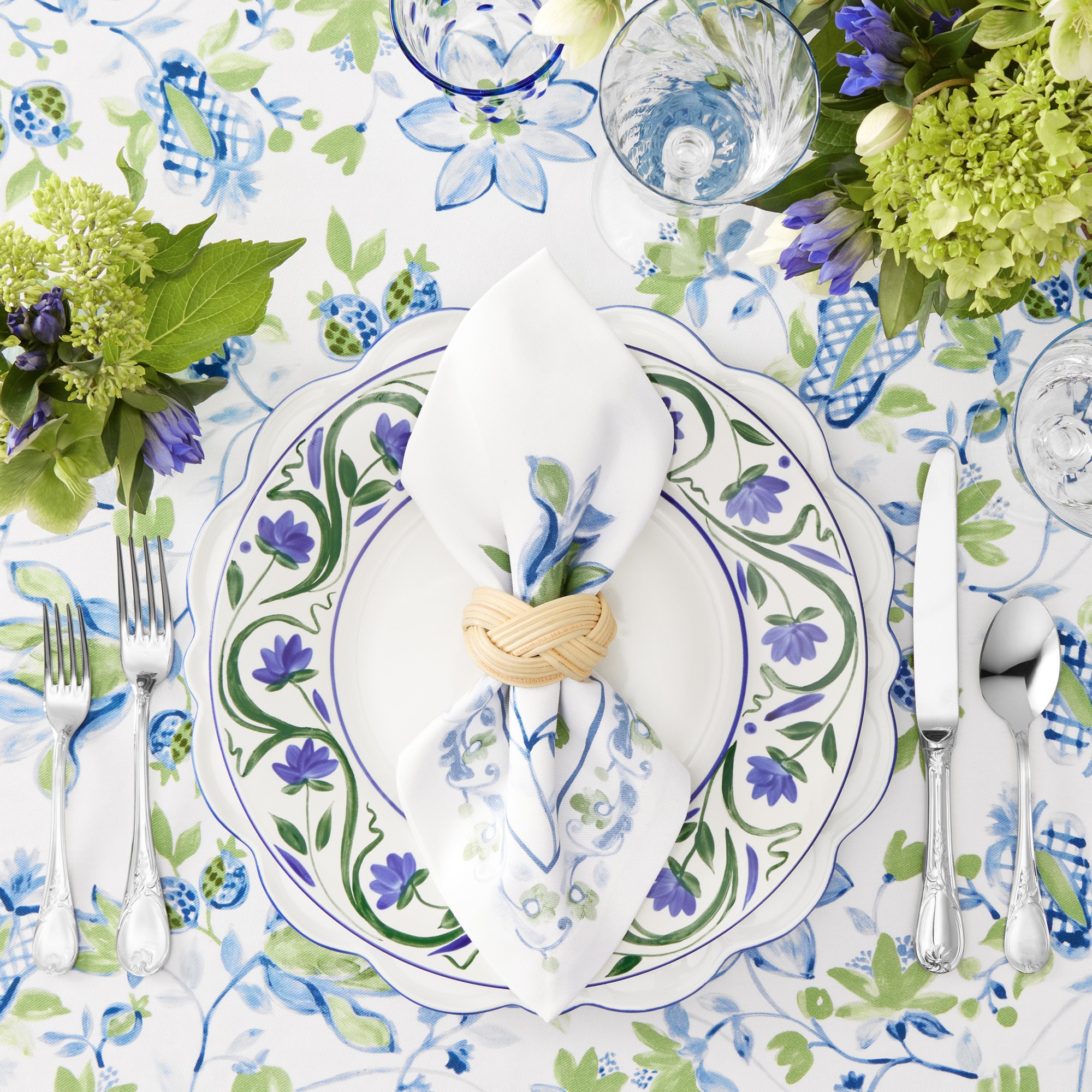 AERIN Garden Bouquet Dinner Plates