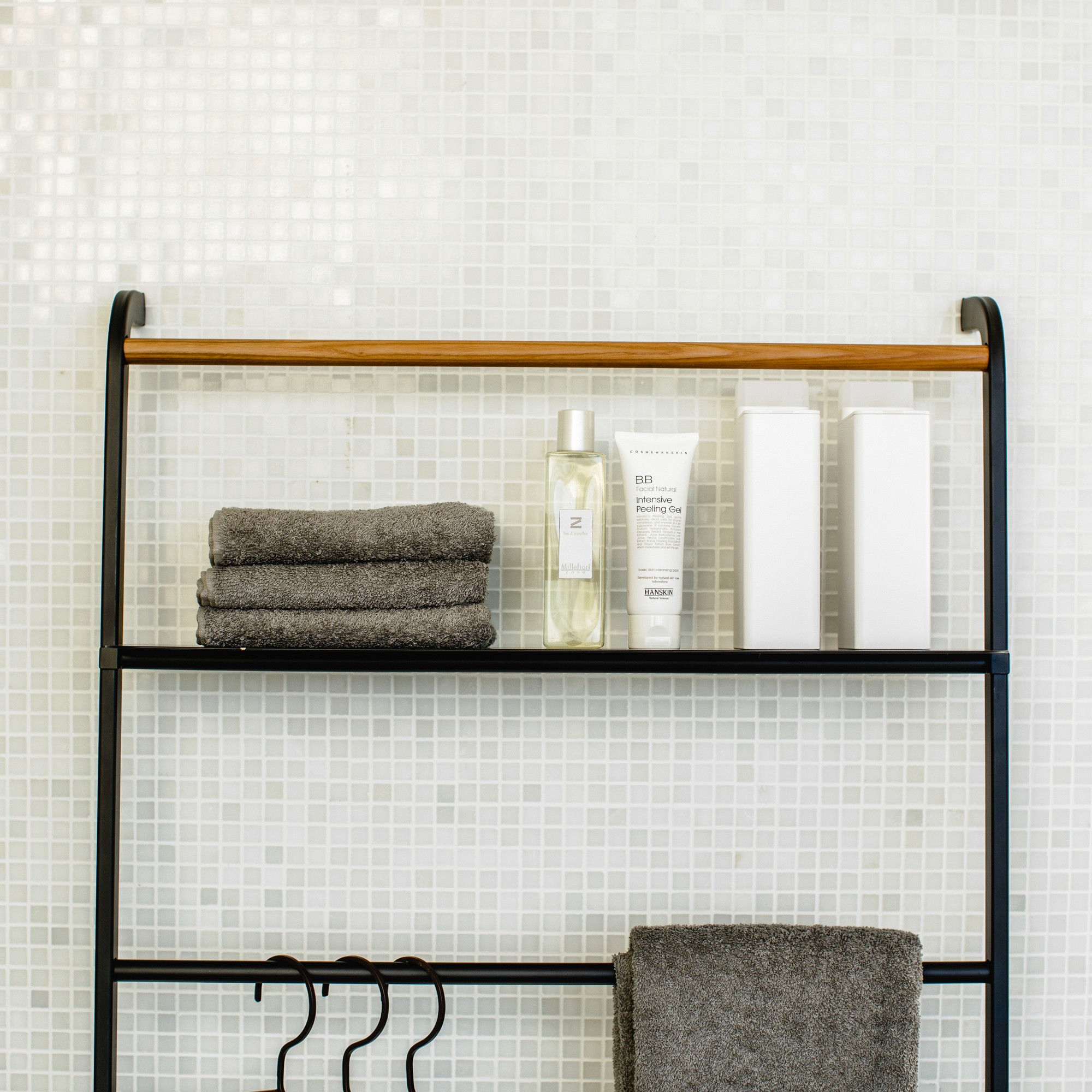 Yamazaki Home Leaning Storage Ladder