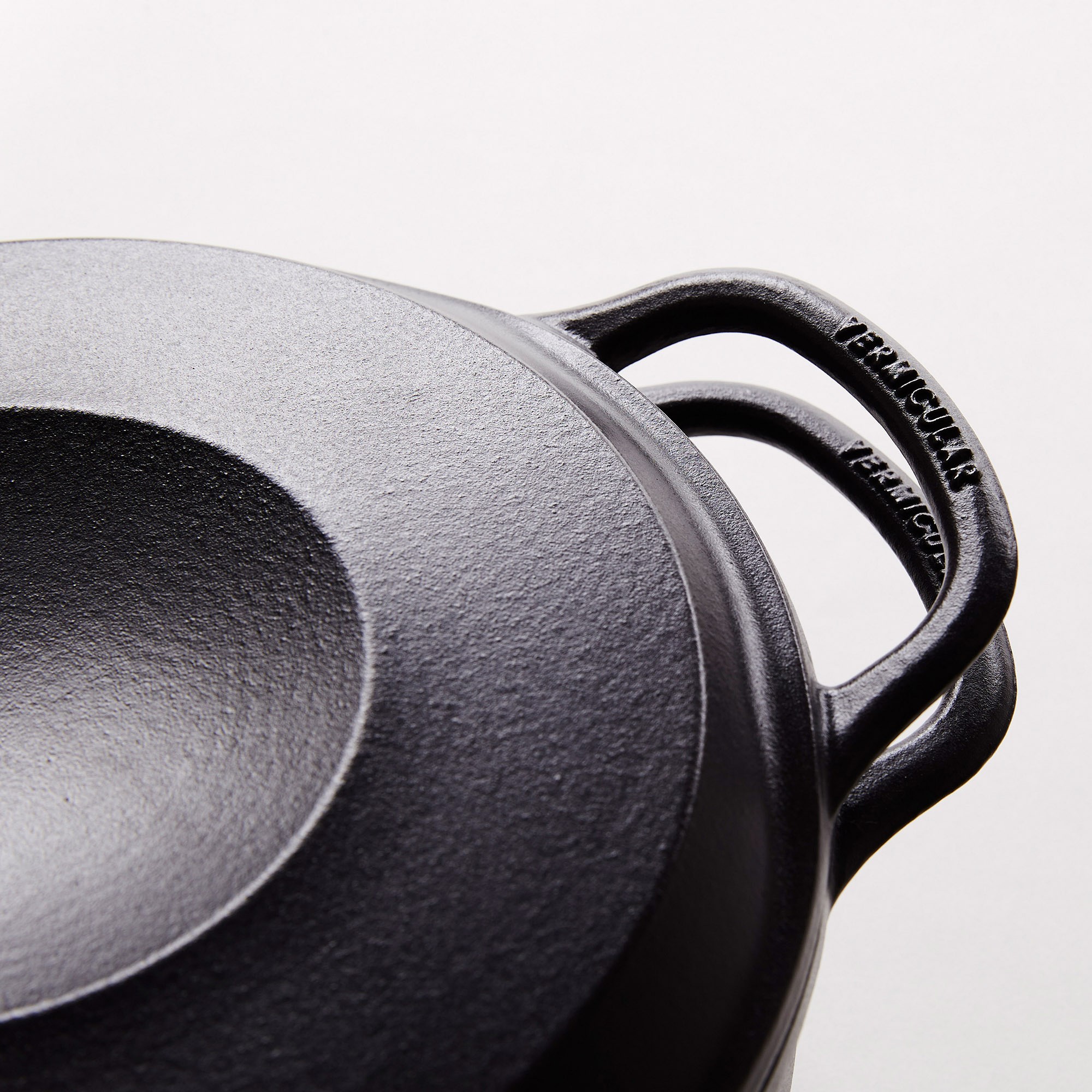 Vermicular Musui-Kamado Cast Iron Induction Cooker, 4-Qt.