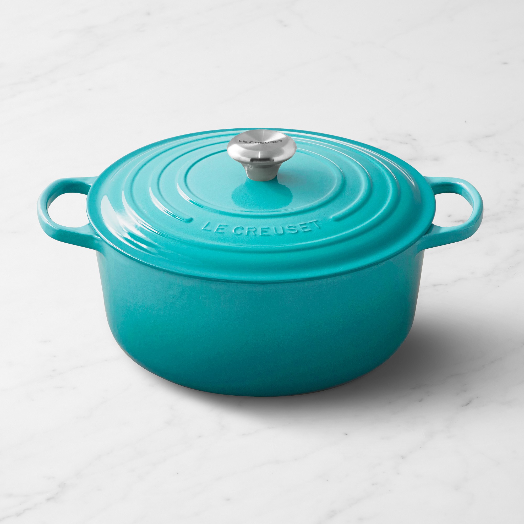 Le Creuset Signature Enameled Cast Iron Round Dutch Oven