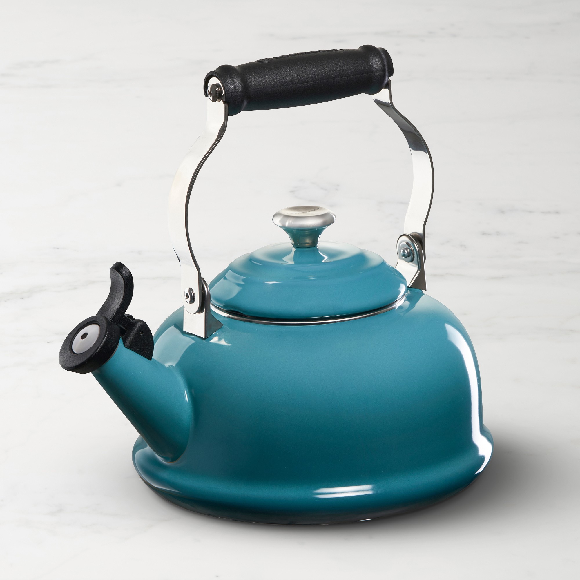Le Creuset Classic Whistling Tea Kettle