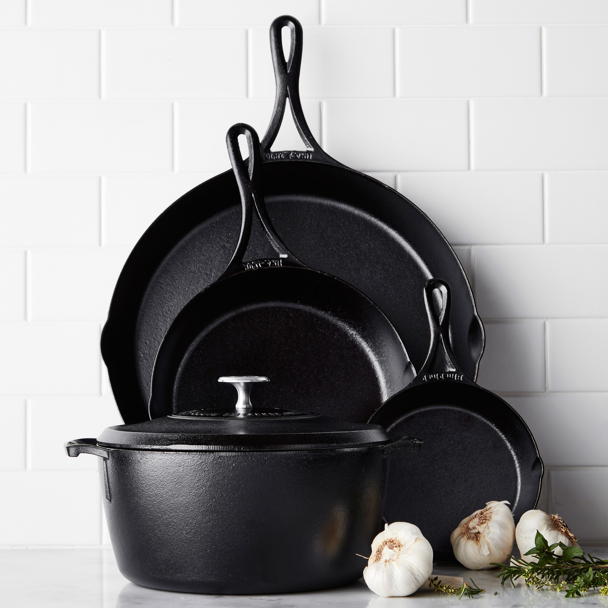 Lodge Blacklock Triple Seasoned Cast Iron Dutch Oven, 5 1/2-Qt.