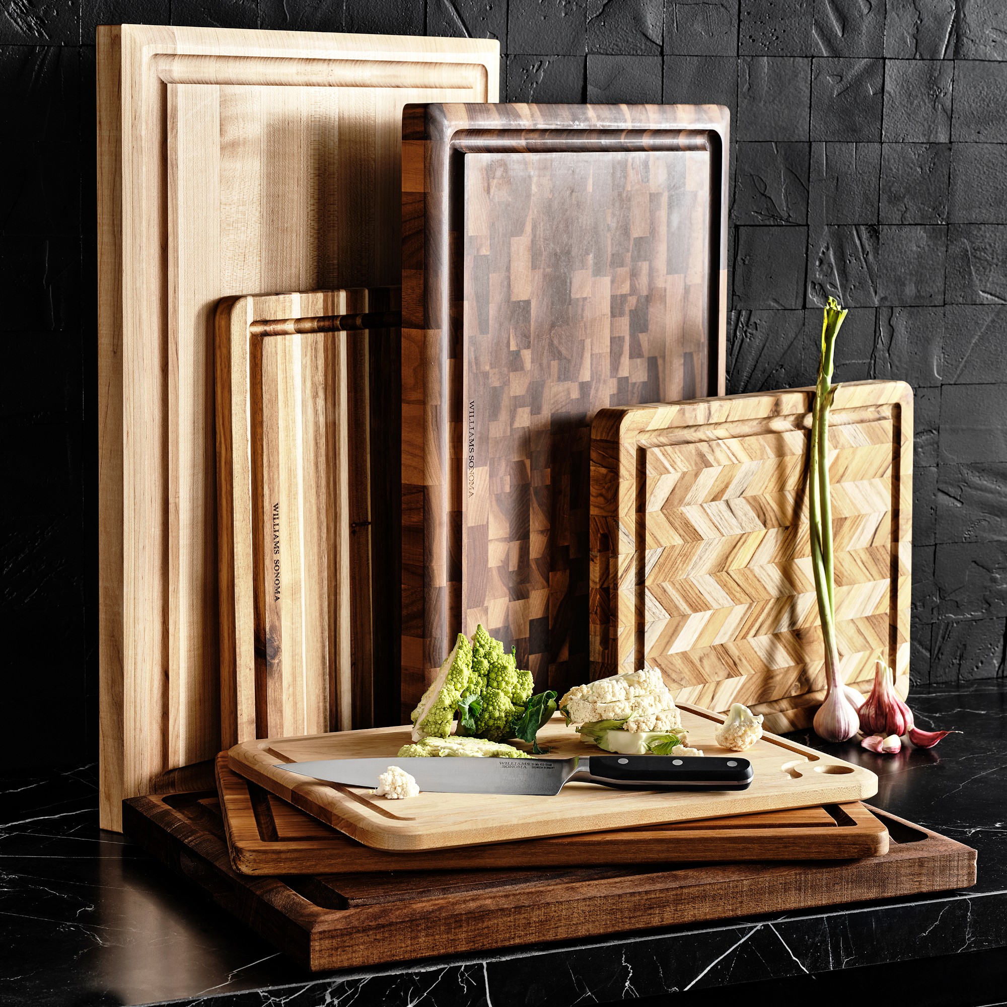 Williams Sonoma Edge-Grain Cutting & Carving Board, Maple