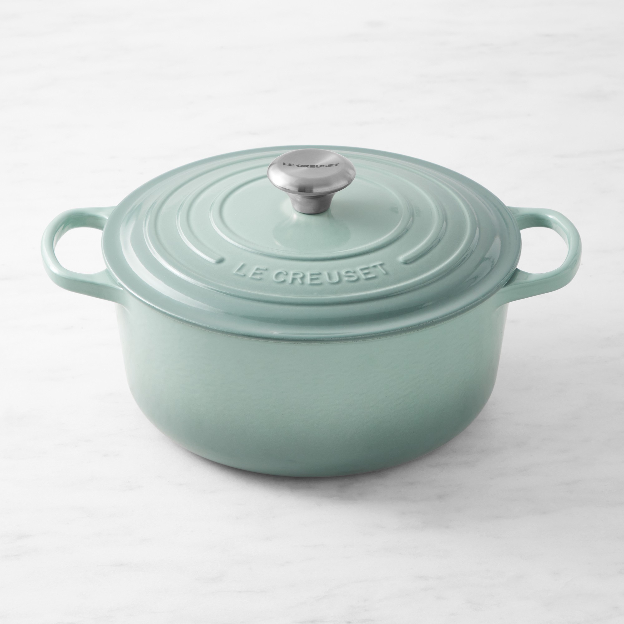 Le Creuset Signature Enameled Cast Iron Round Dutch Oven