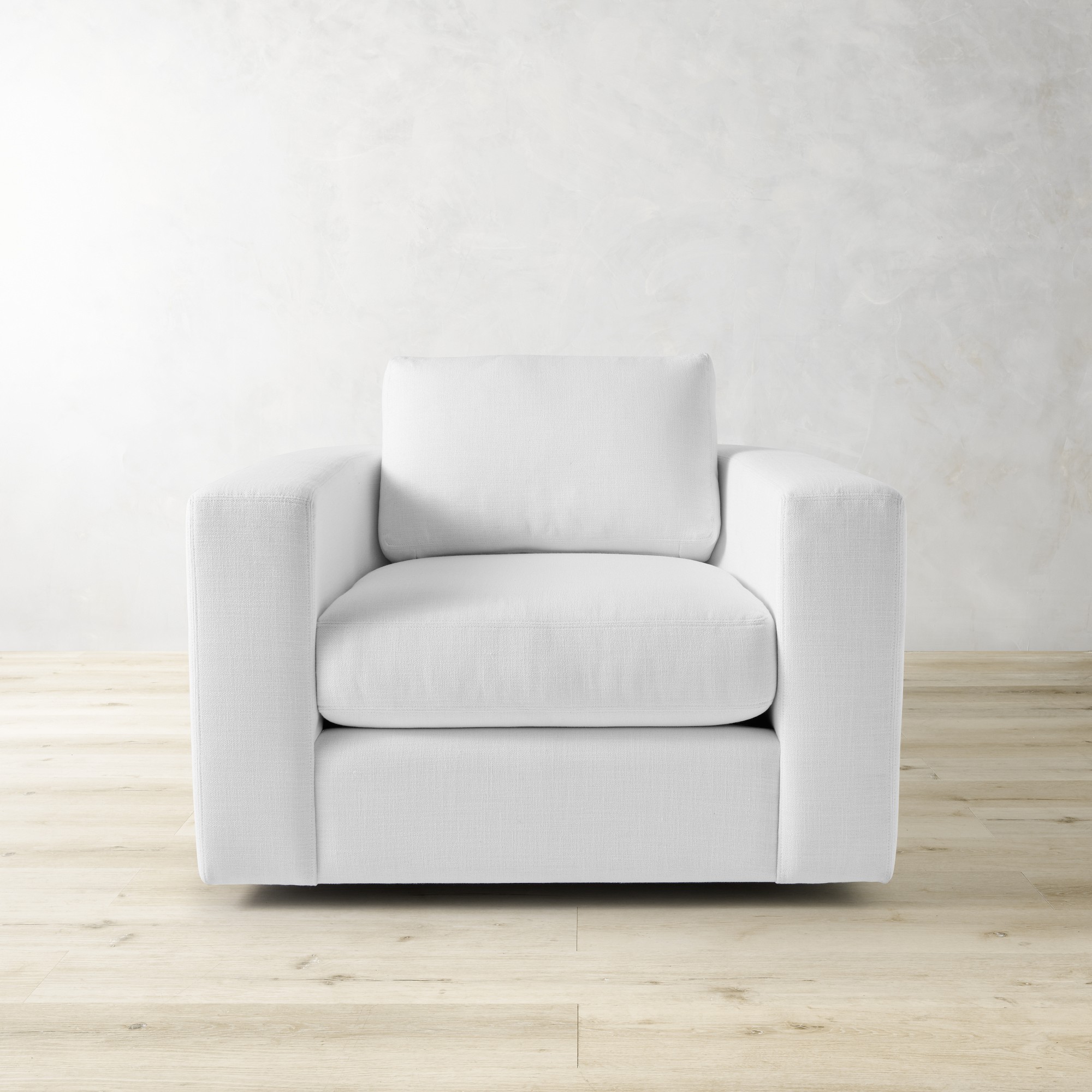 Carlton Curve Swivel Chair