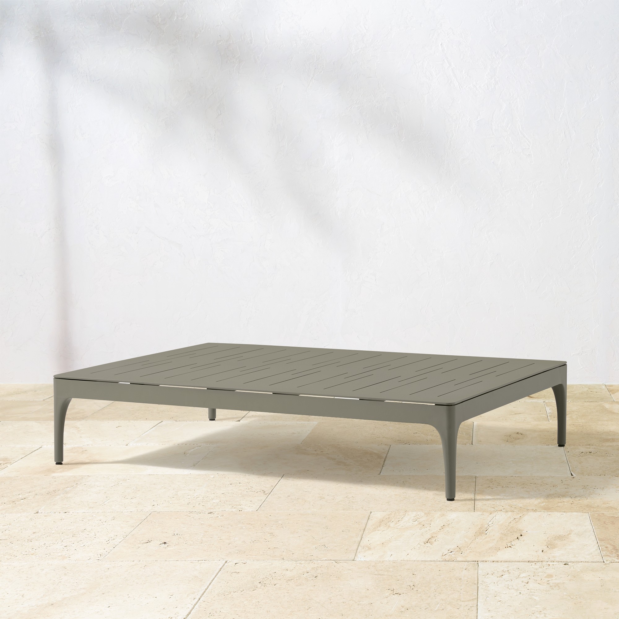 Palisades Outdoor Rectangular Coffee Table (47.5