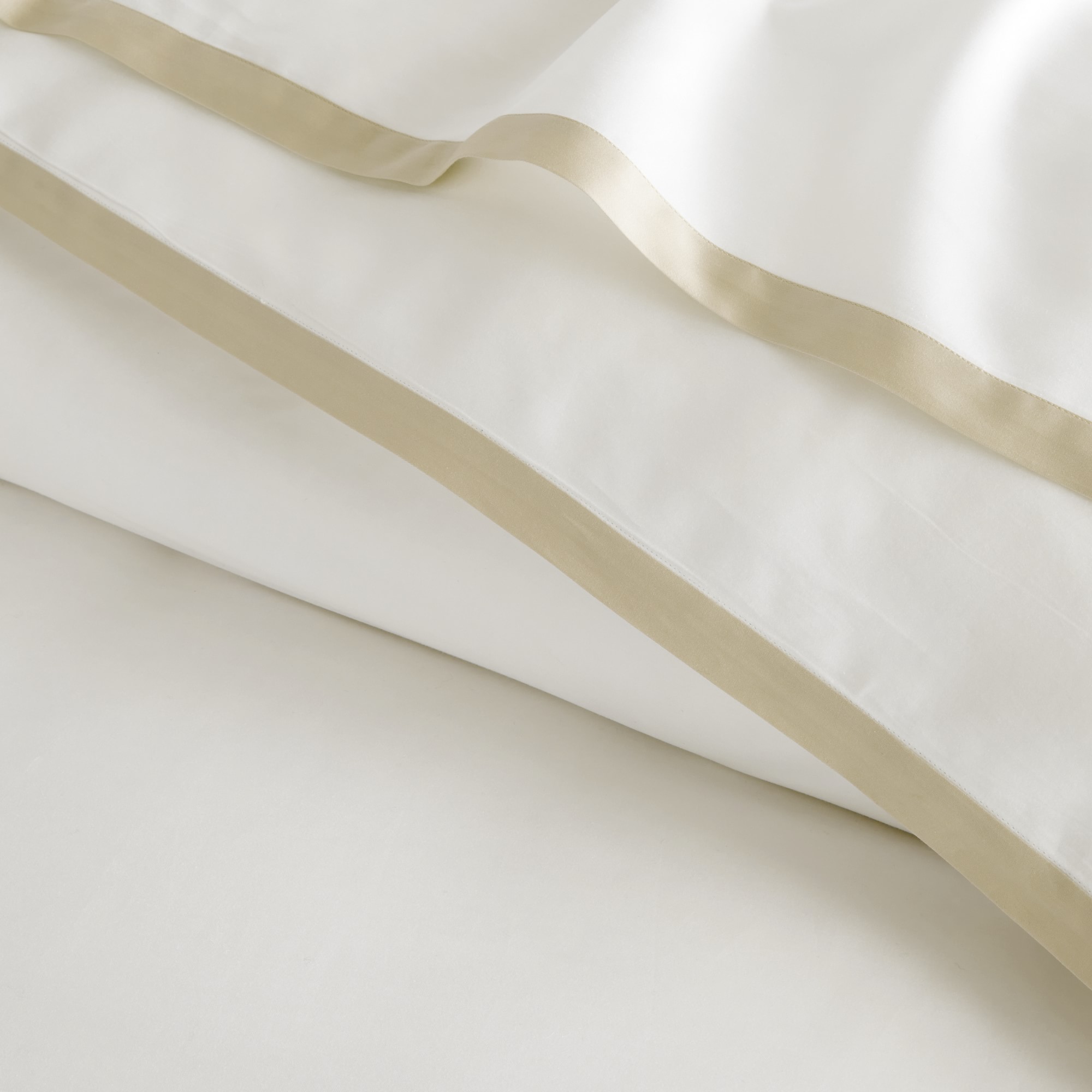 Chambers® Italian Border 300TC Sateen Duvet Cover & Shams