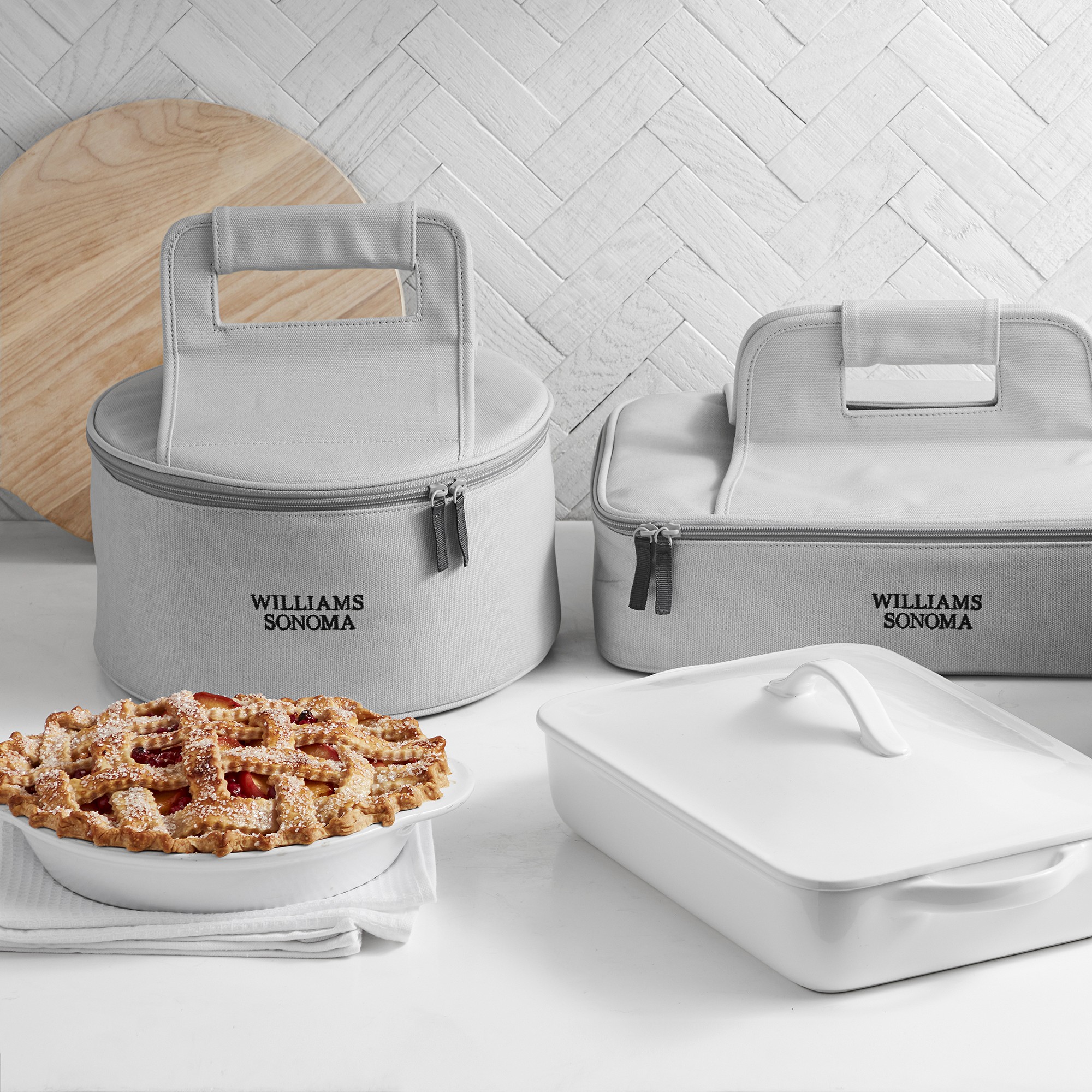 Hold Everything Insulated Round Food Carrier