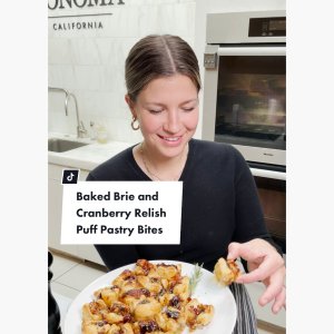 Boos Edge-Grain Rectangular Cutting Board, Walnut