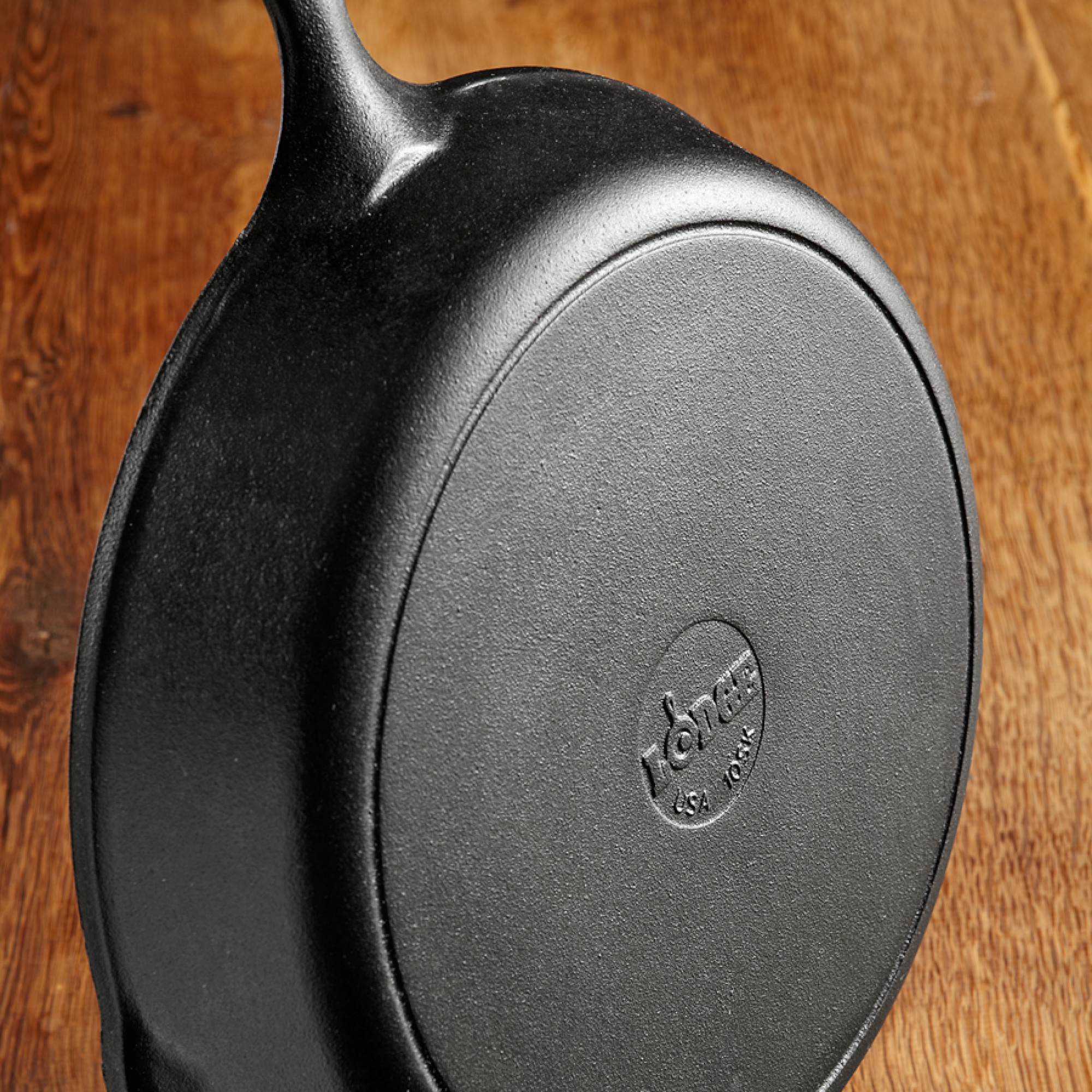 Lodge Seasoned Cast Iron Skillet Pan