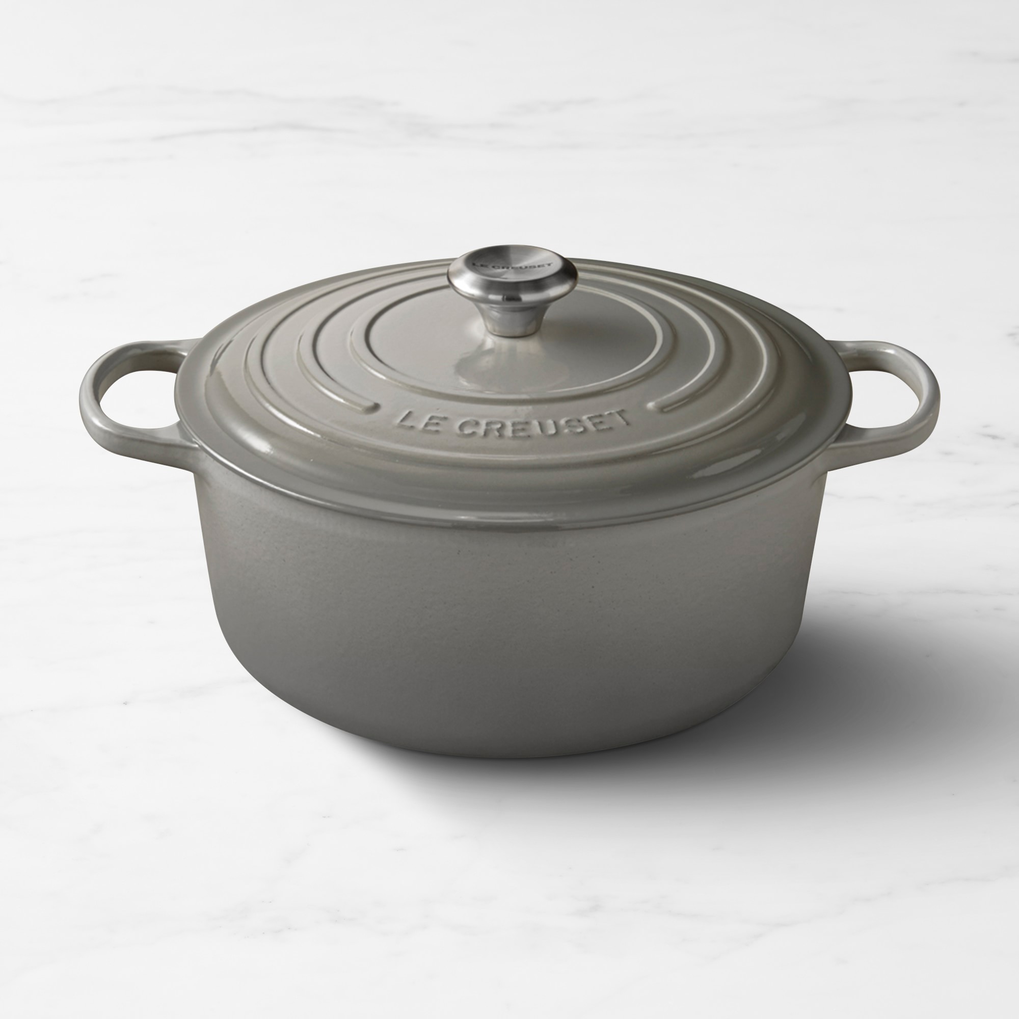Le Creuset Signature Enameled Cast Iron Round Dutch Oven