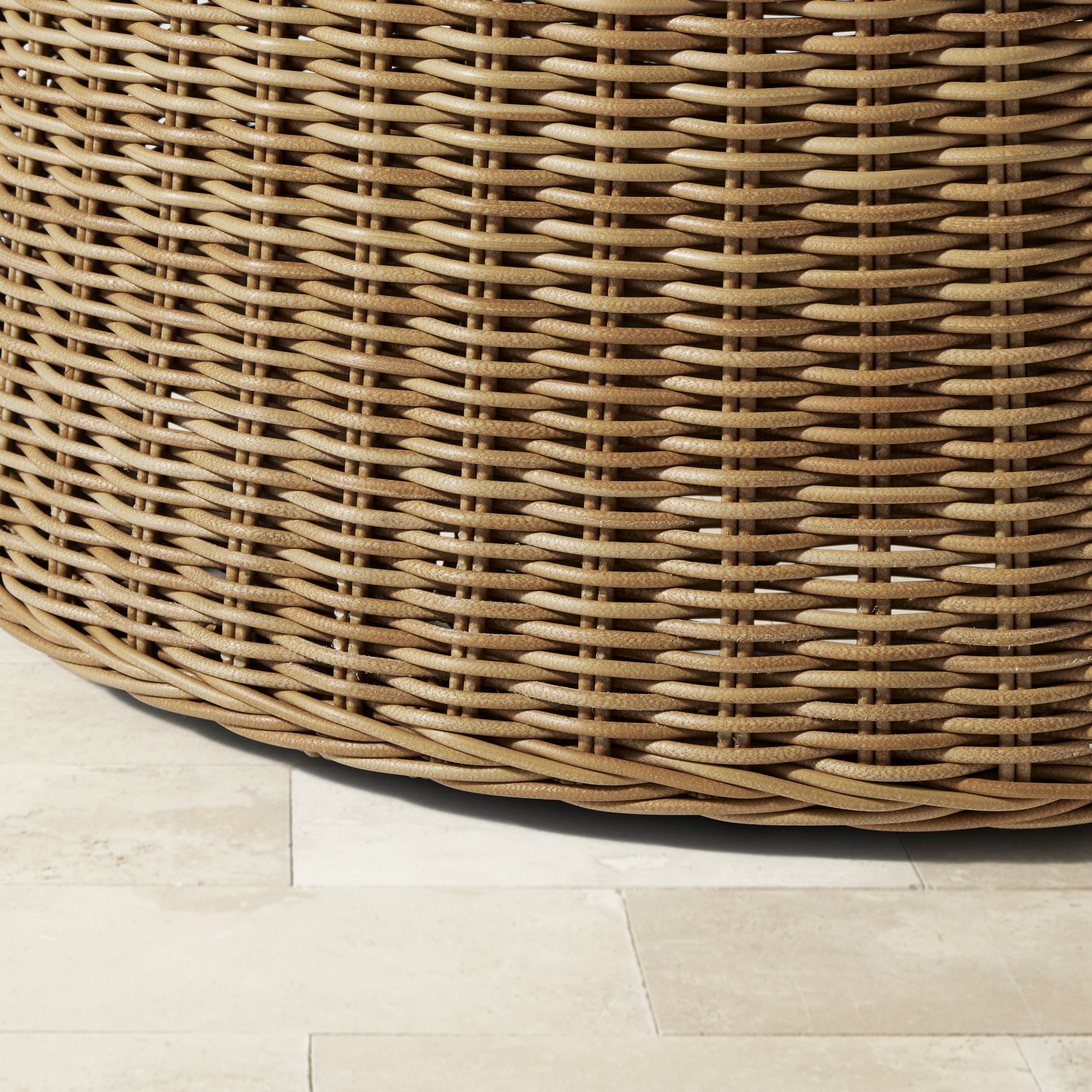 AERIN East Hampton Dining Table (60