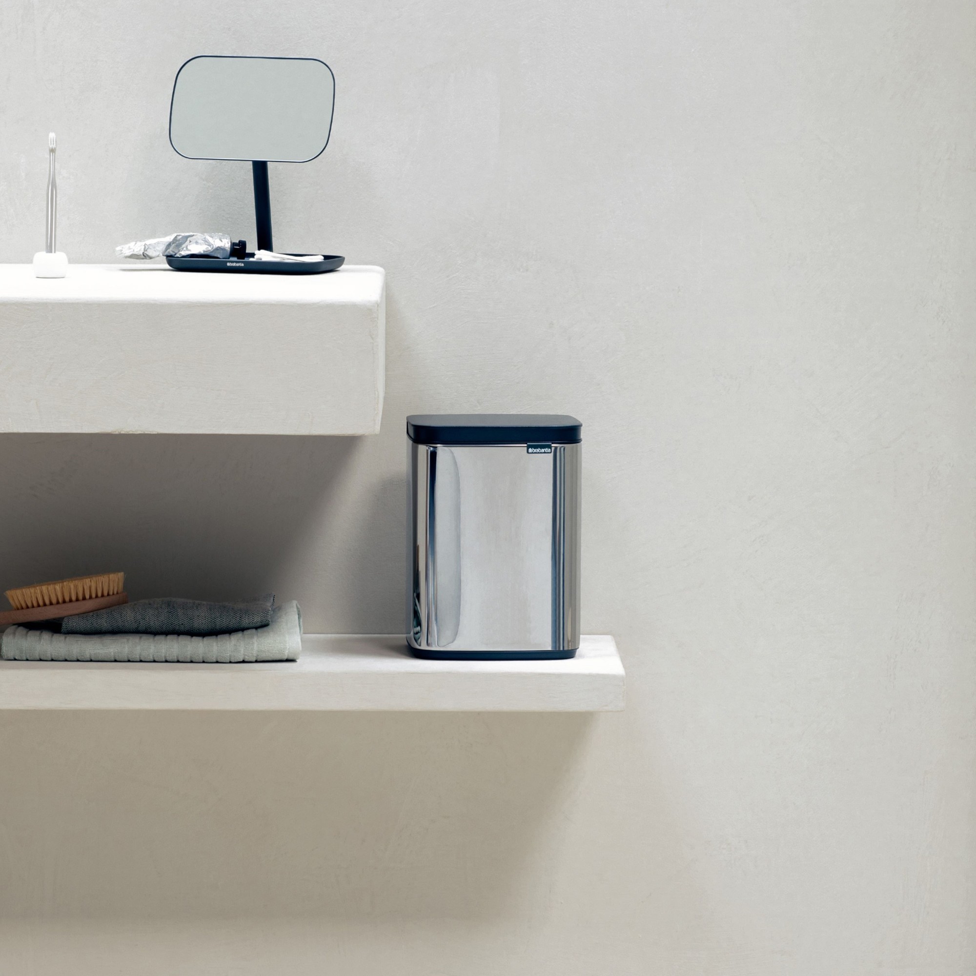 Brabantia Bo Single Compartment Trash Can, 1.1-Gallon