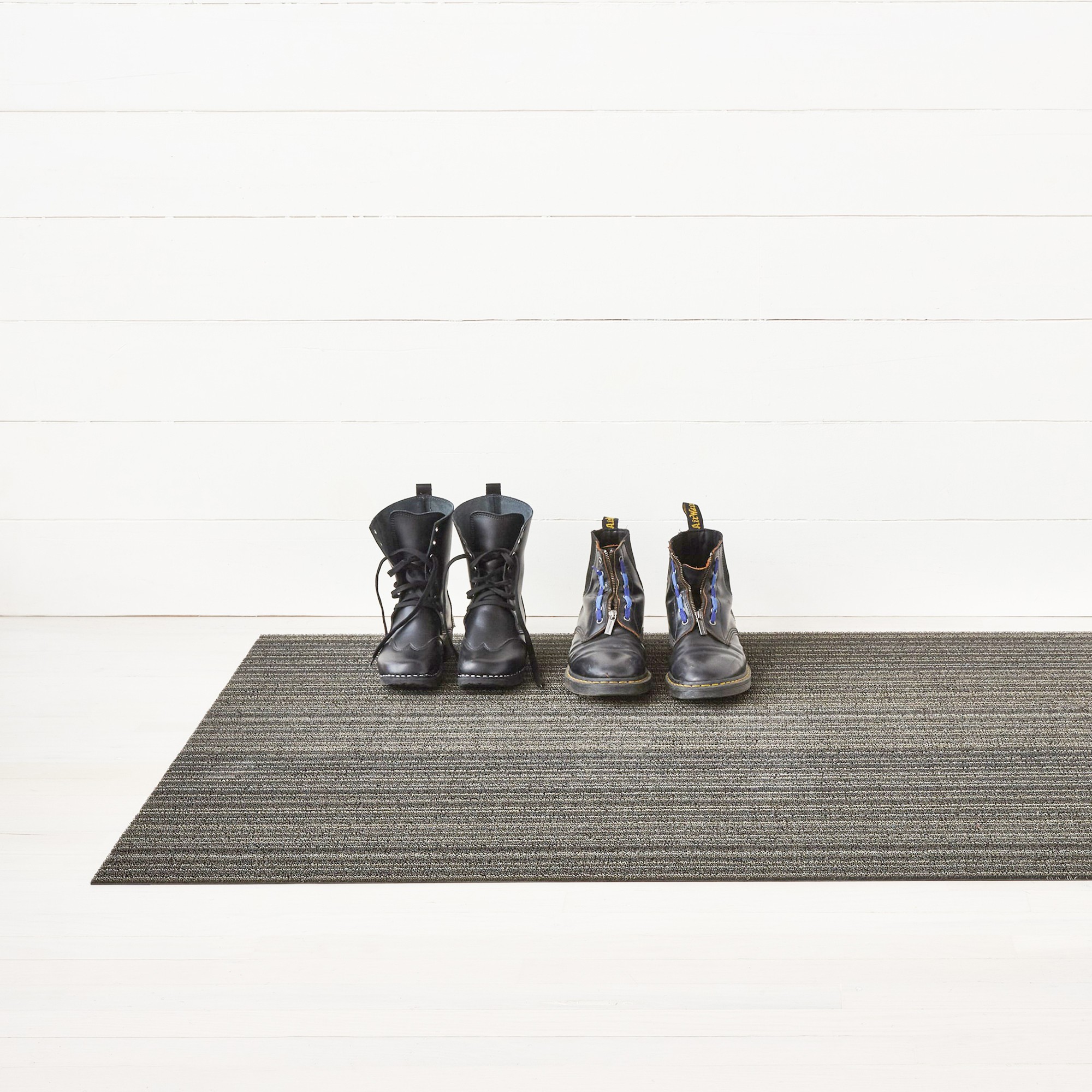 Chilewich Easy Care Skinny Stripe Shag Floormat