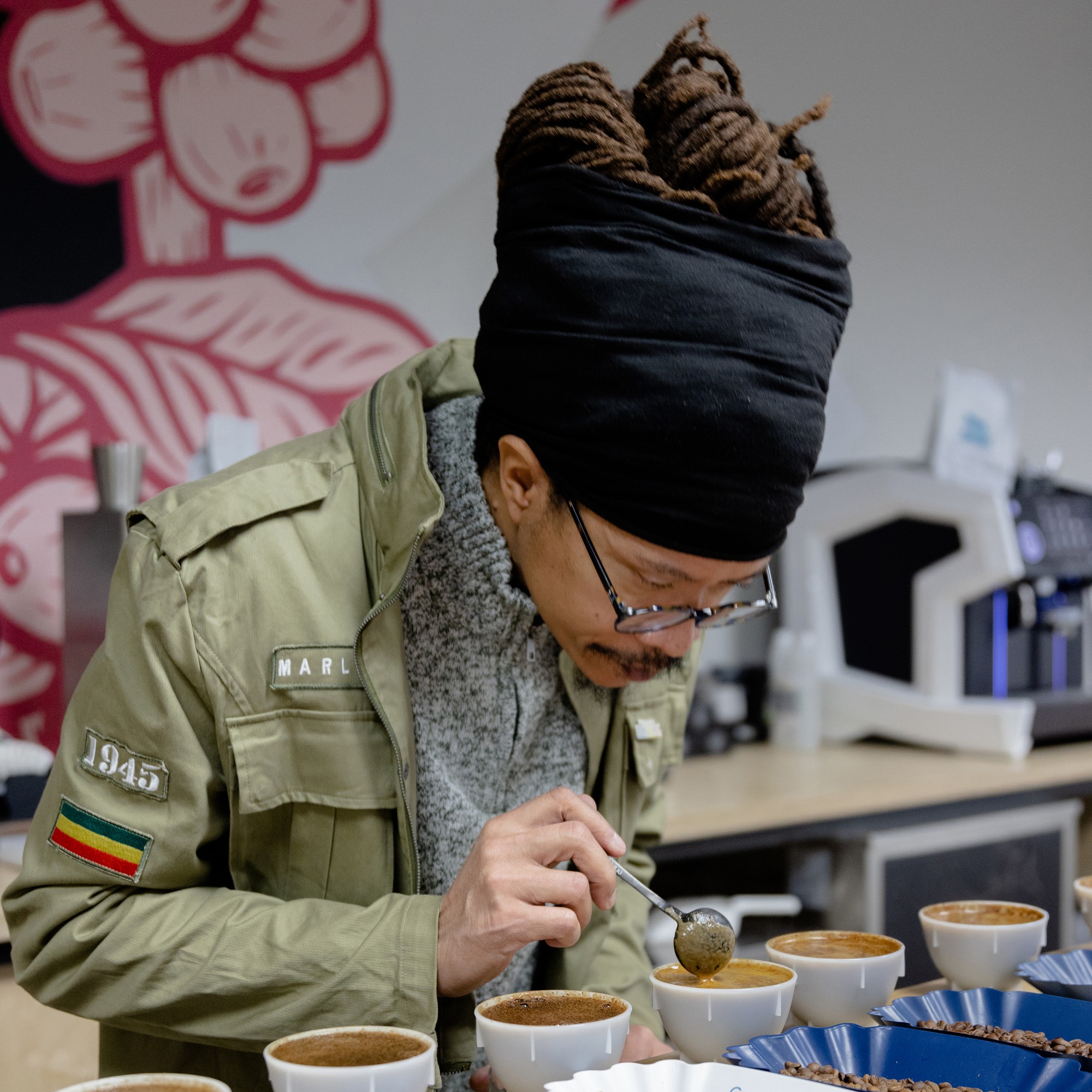 Black & White Coffee Roasters Sugarcane Decaf Blend Coffee Beans