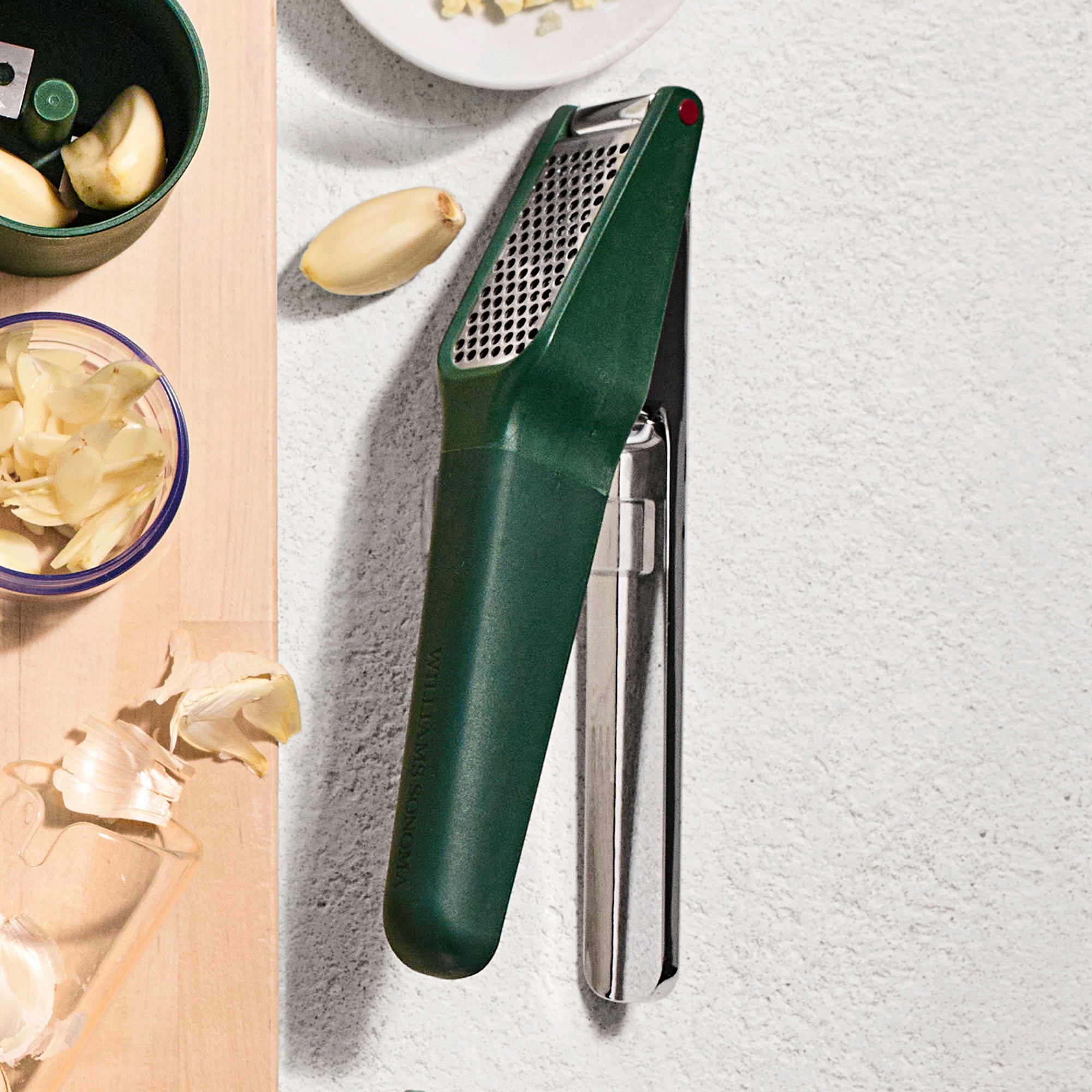 Williams Sonoma Ultimate  XL Garlic Press