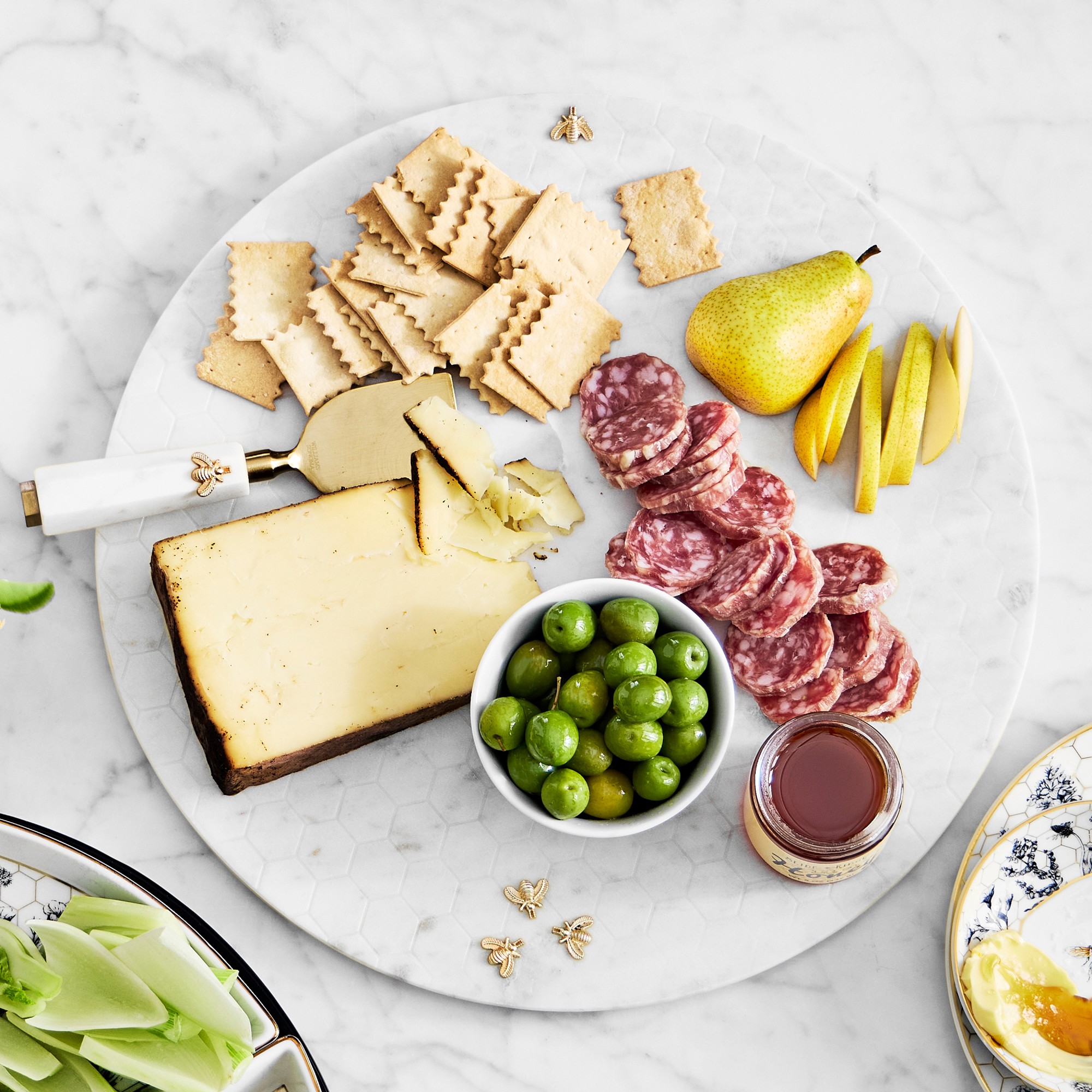 Marble Honeycomb Round Cheese Board with Honeycomb Cheese Knives