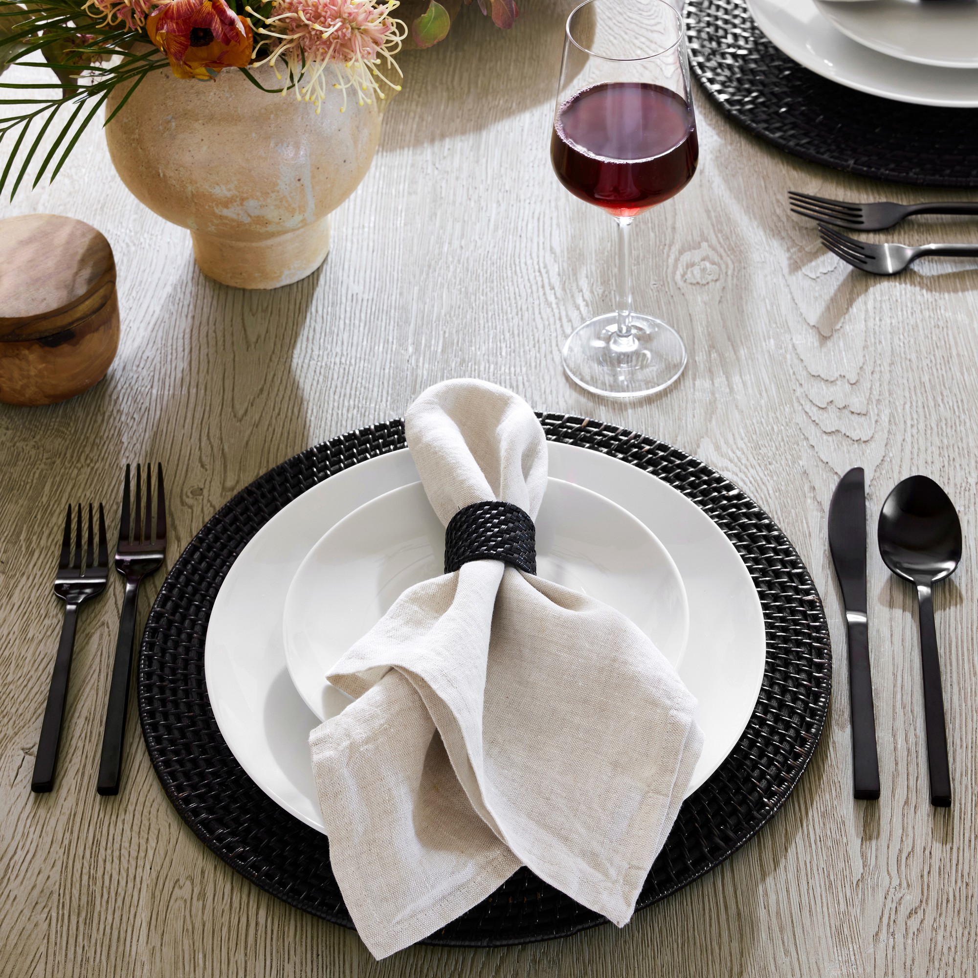 Black Woven Hapao Round Placemat
