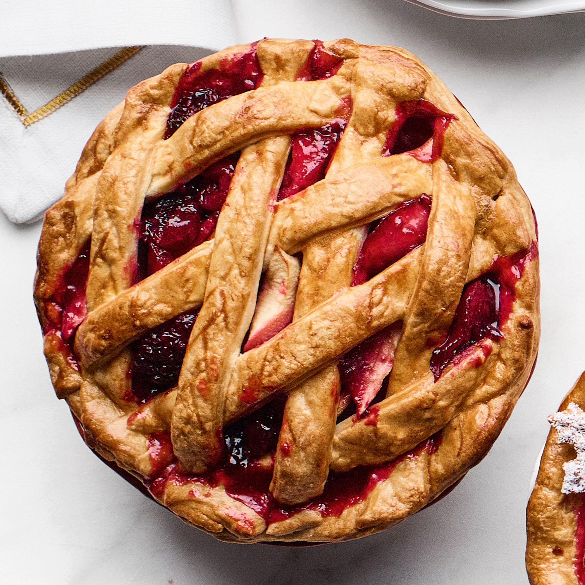 Williams Sonoma Rolling Pie Crust Cutter, Set of 8