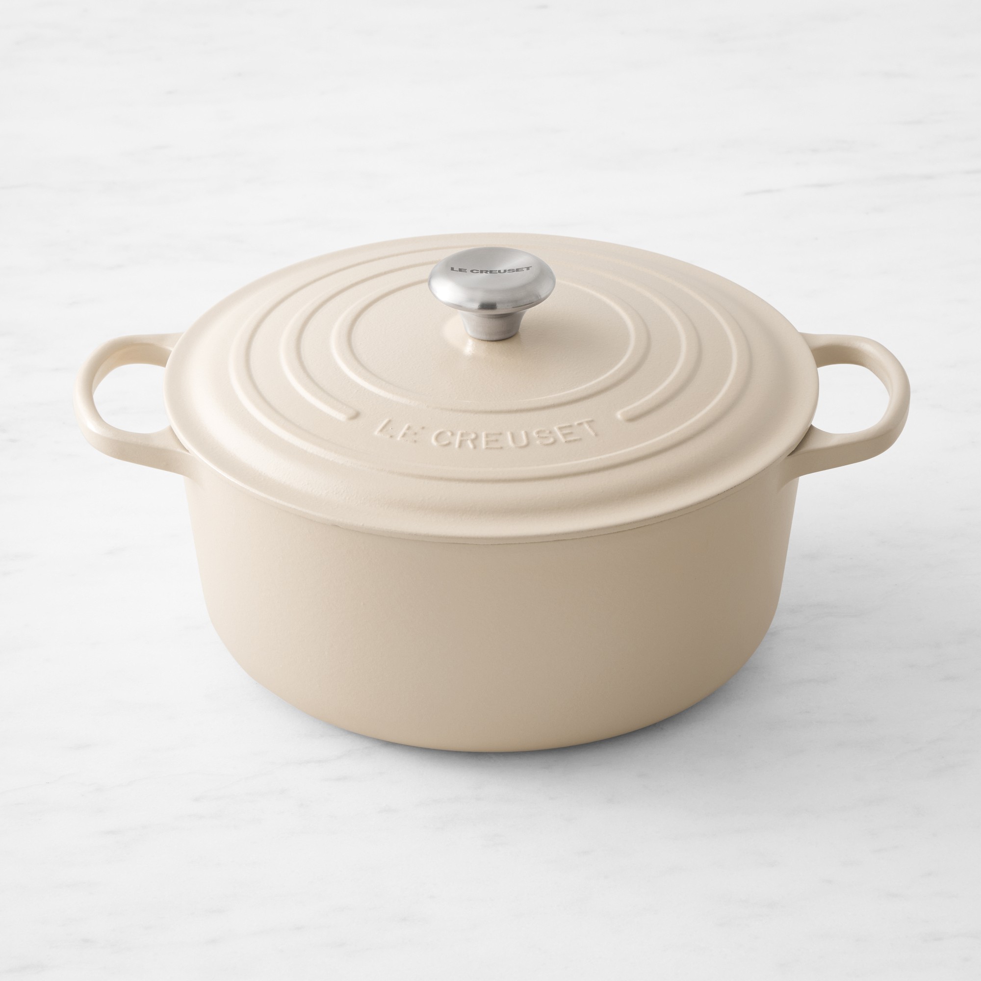 Le Creuset Signature Enameled Cast Iron Round Dutch Oven