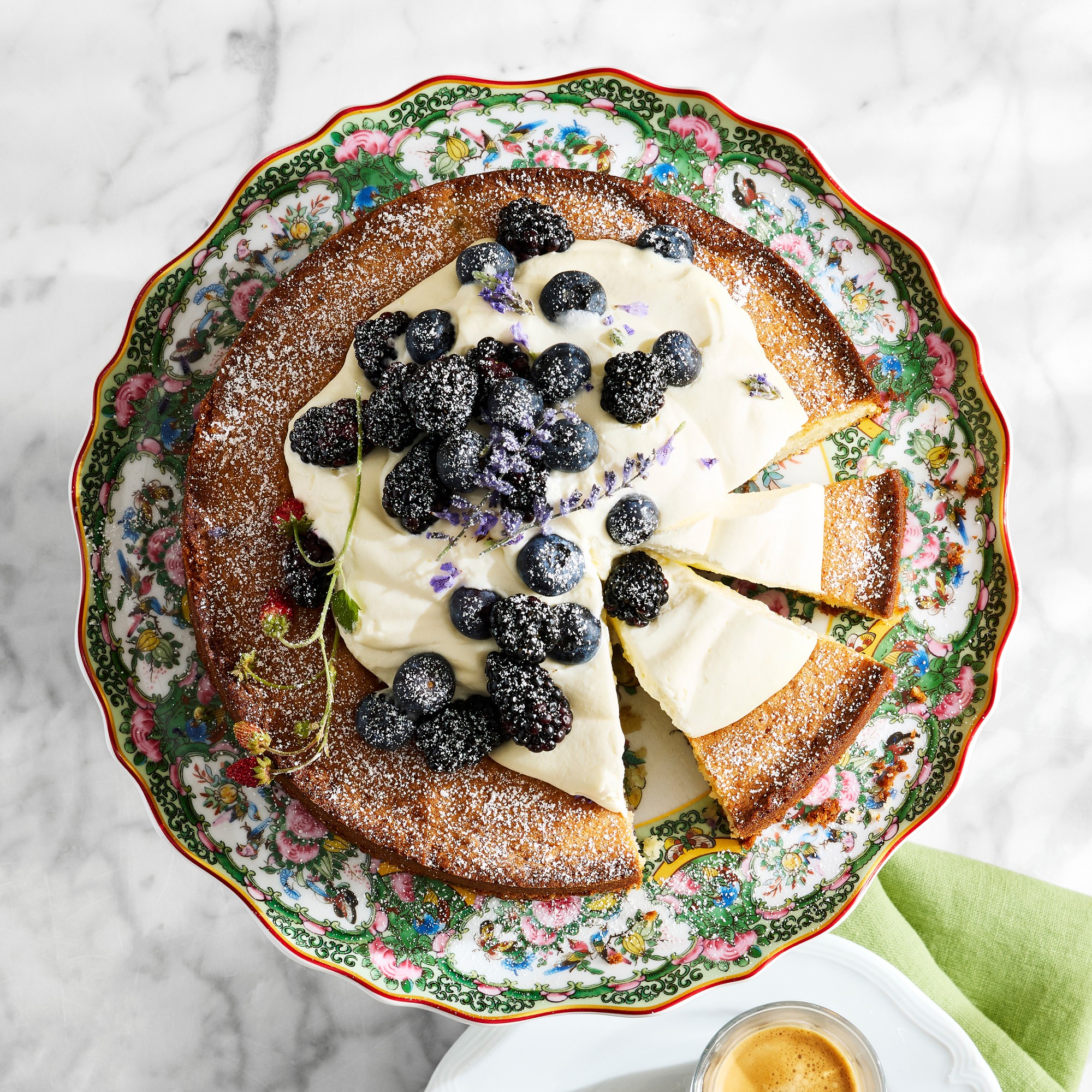 Famille Rose Cake Stand