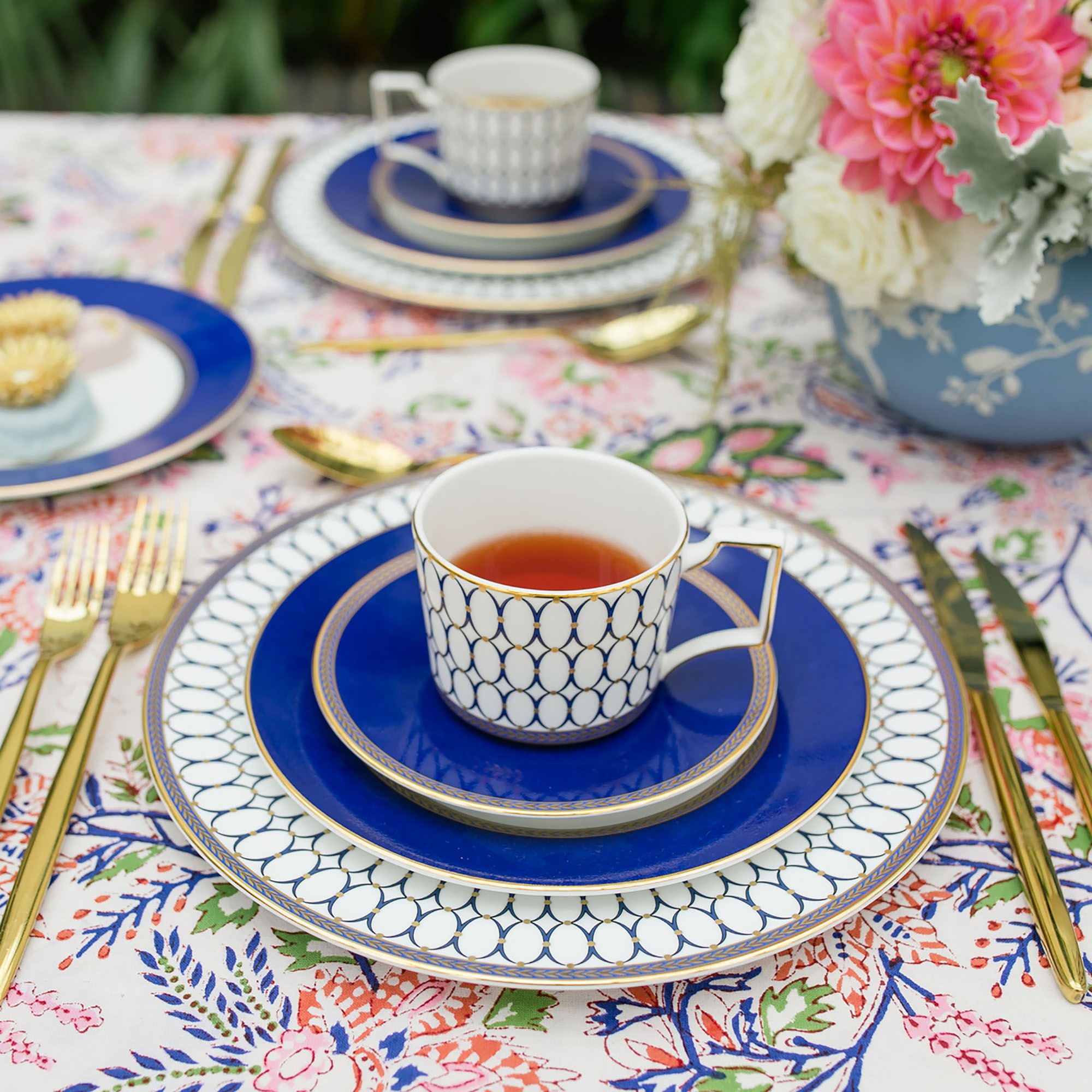 Wedgwood Renaissance Gold 5-Piece Dinnerware Set