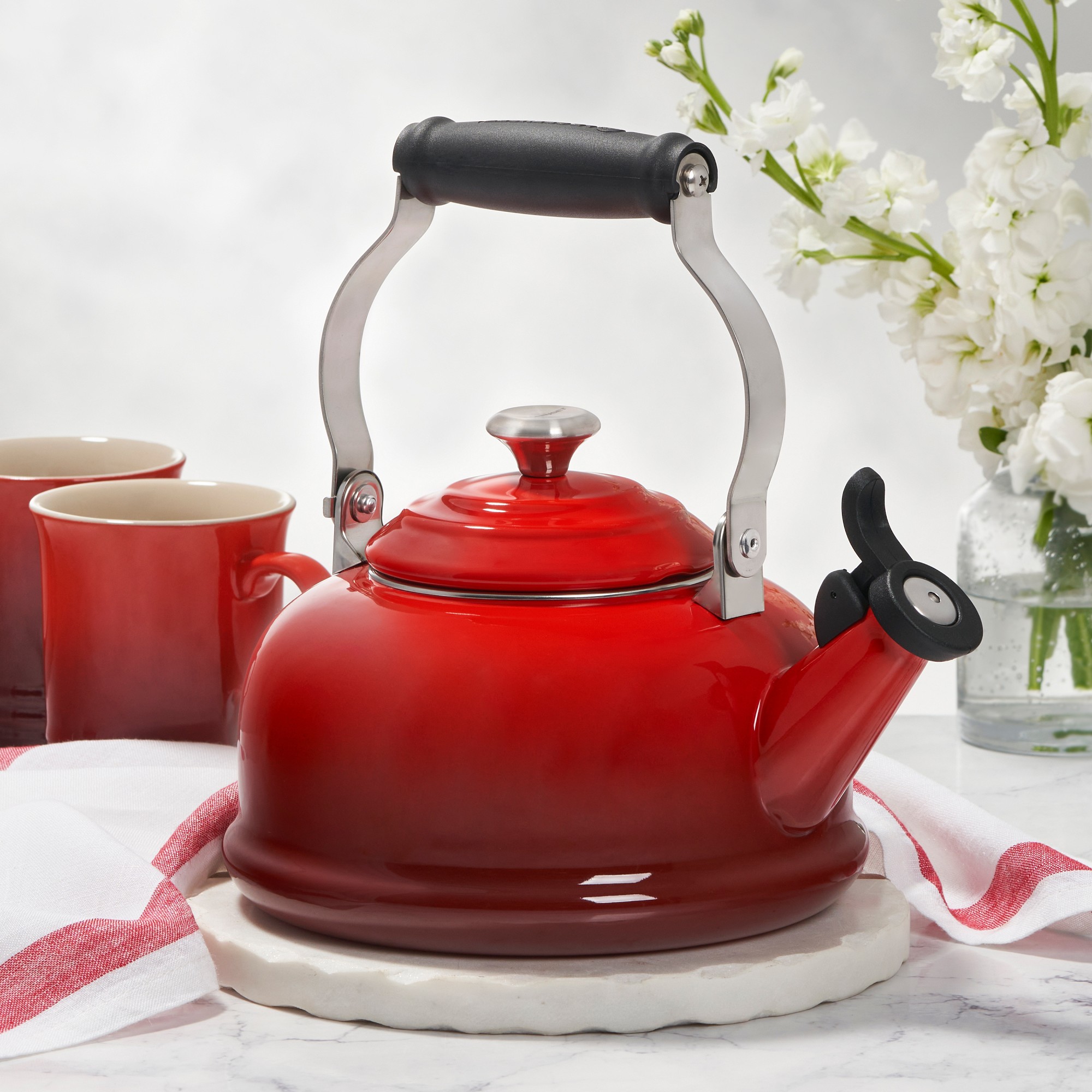 Le Creuset Classic Whistling Tea Kettle